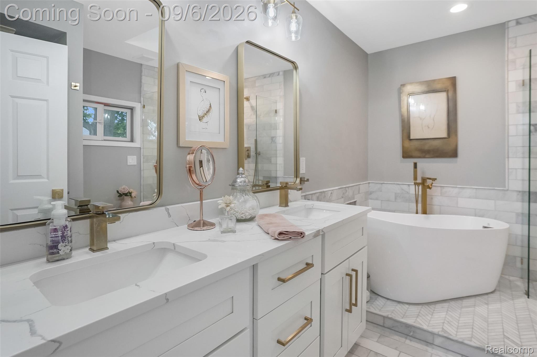 13203 Log Cabin Point