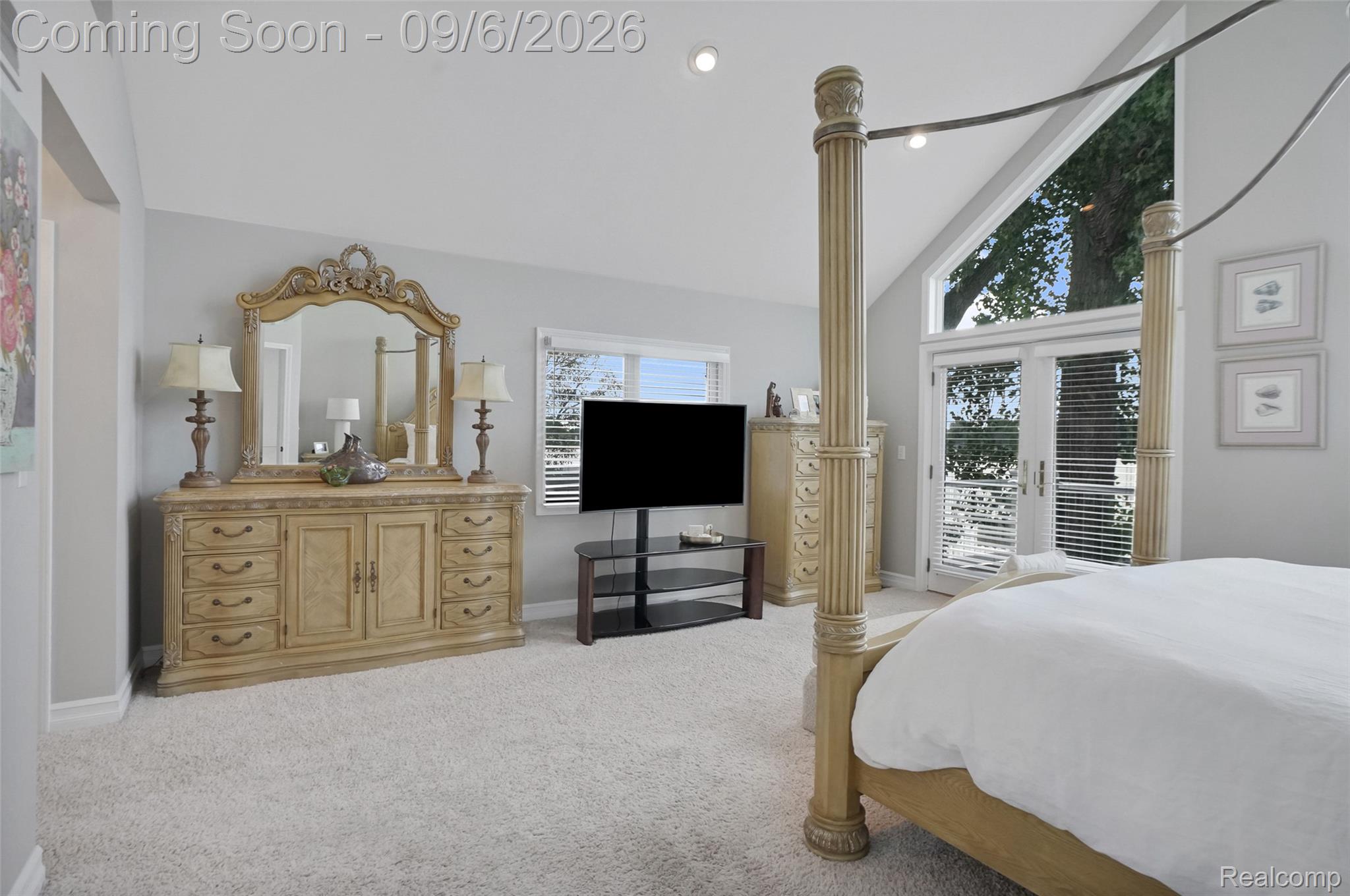13203 Log Cabin Point