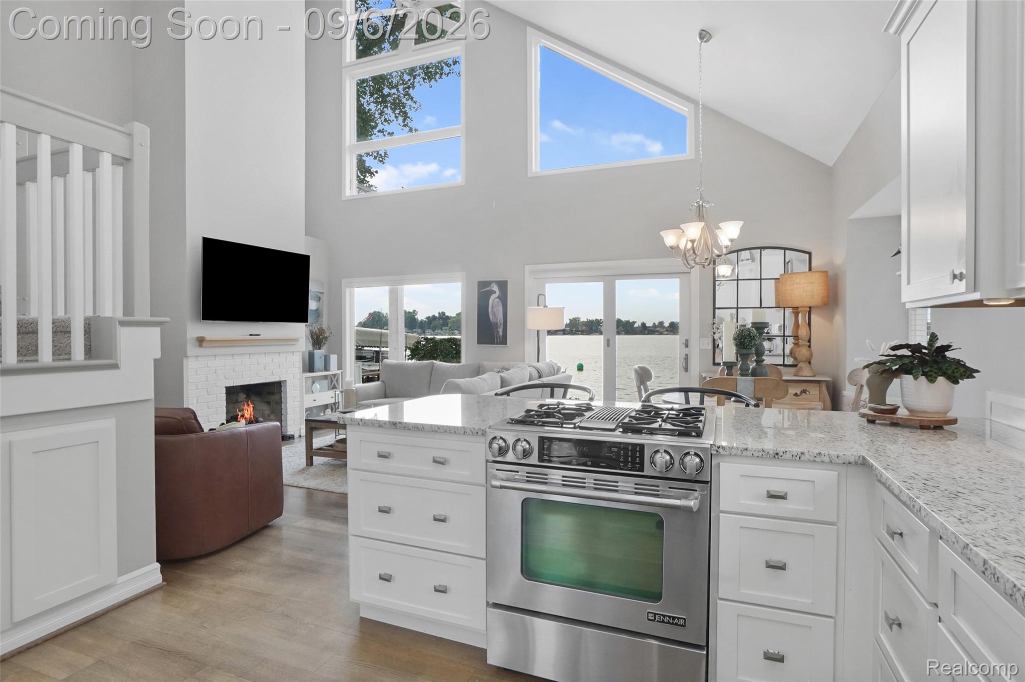 13203 Log Cabin Point