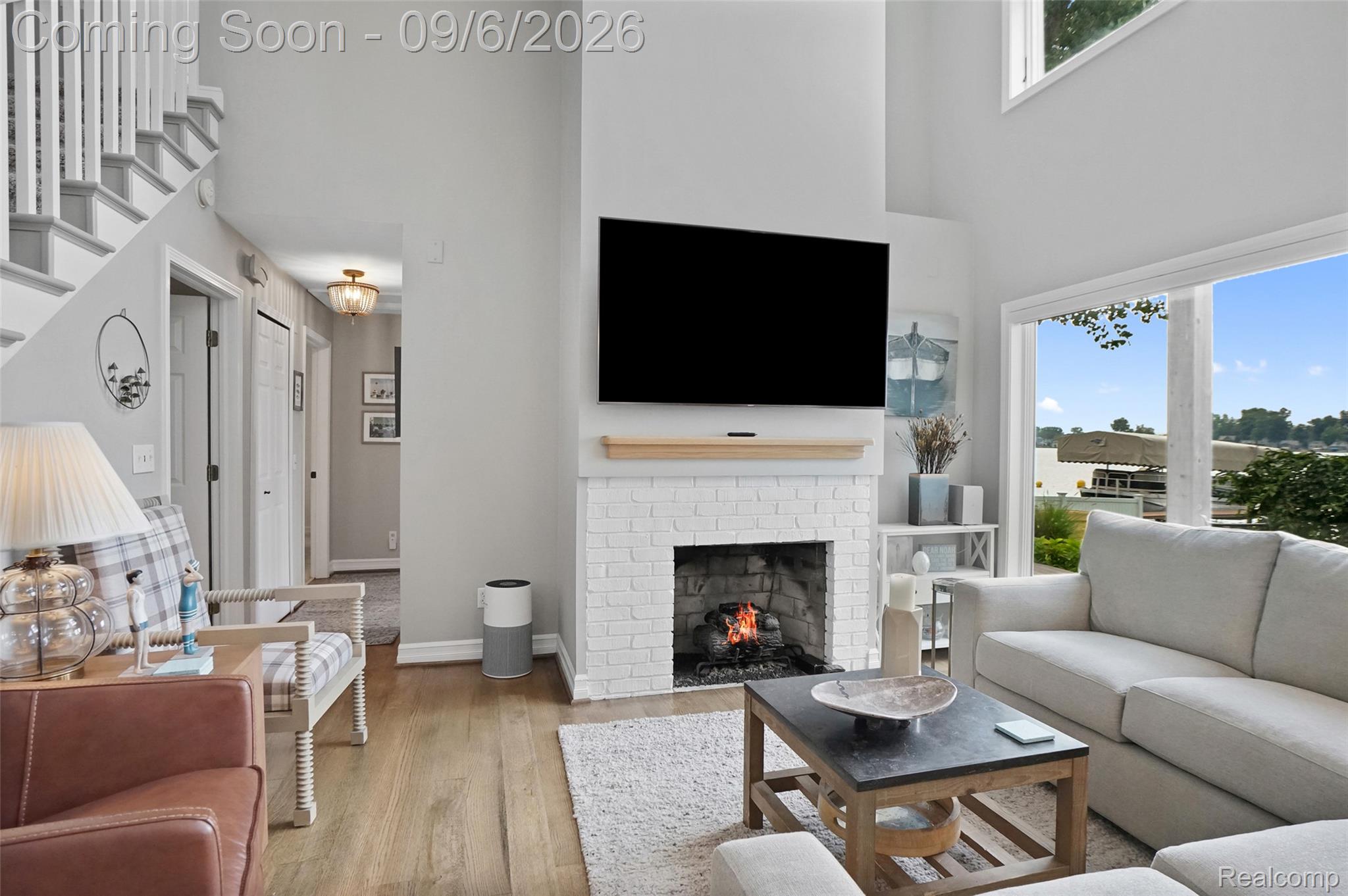 13203 Log Cabin Point