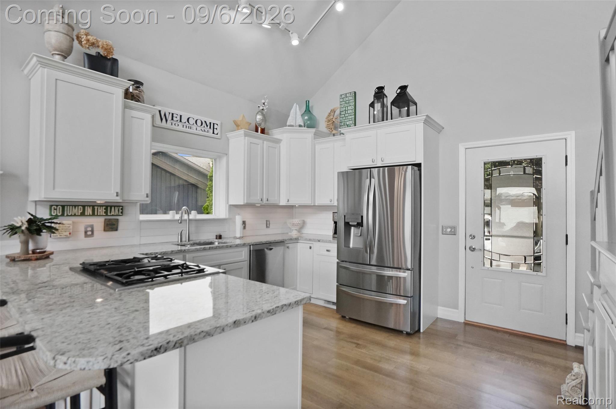 13203 Log Cabin Point