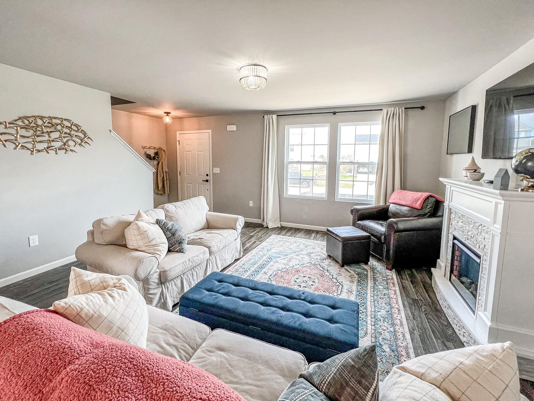 3081 Stratford Lane