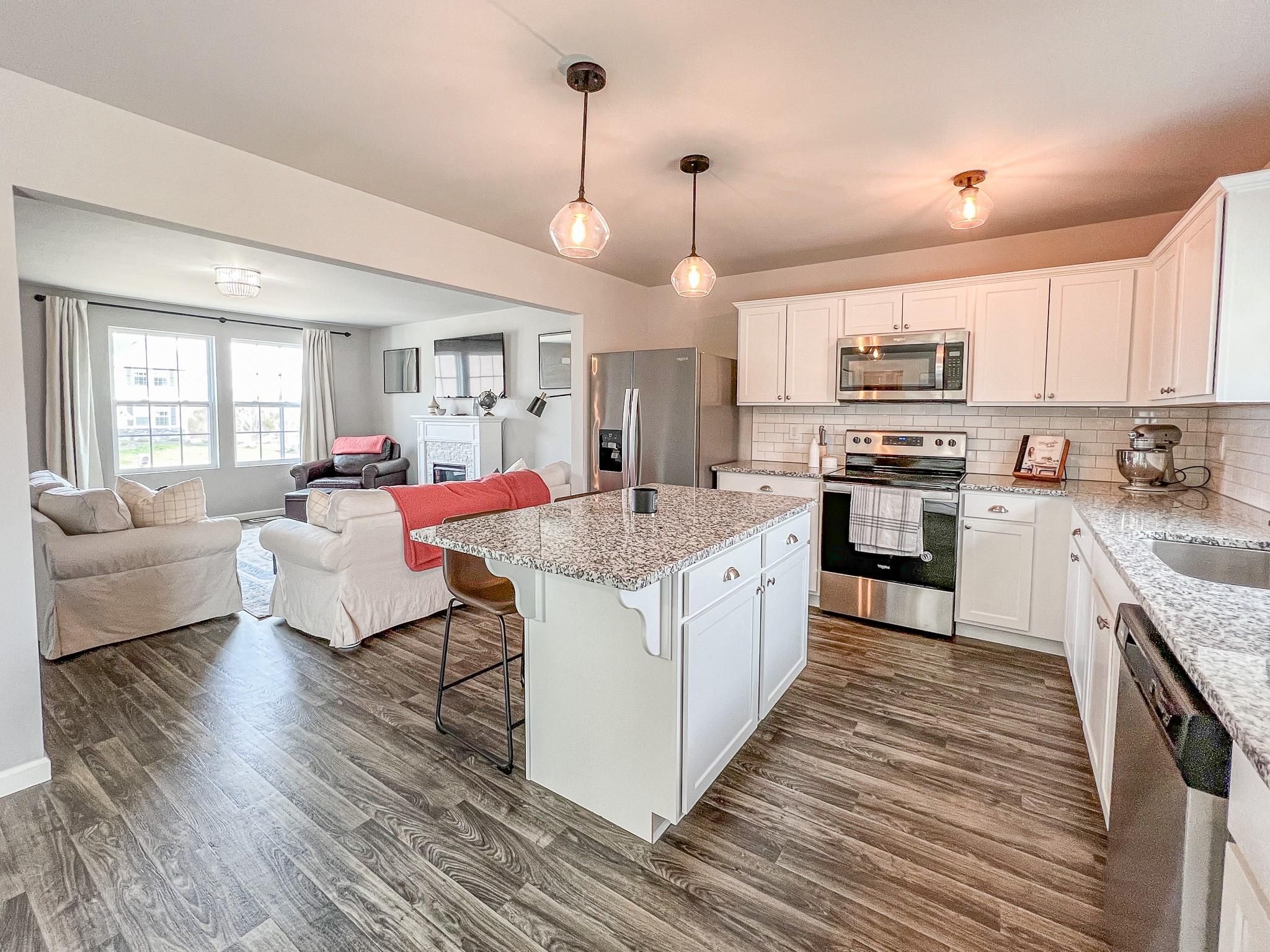3081 Stratford Lane