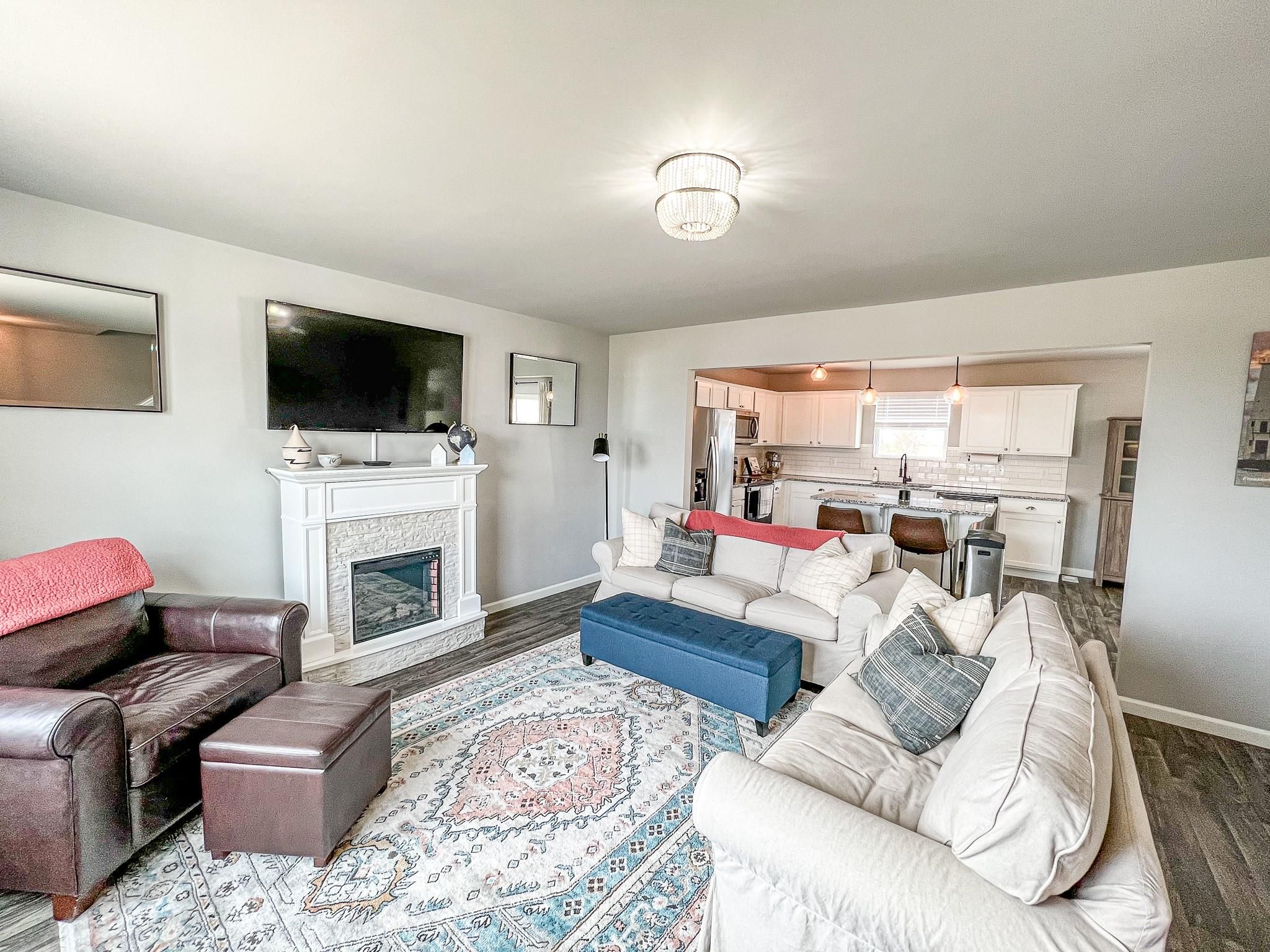 3081 Stratford Lane