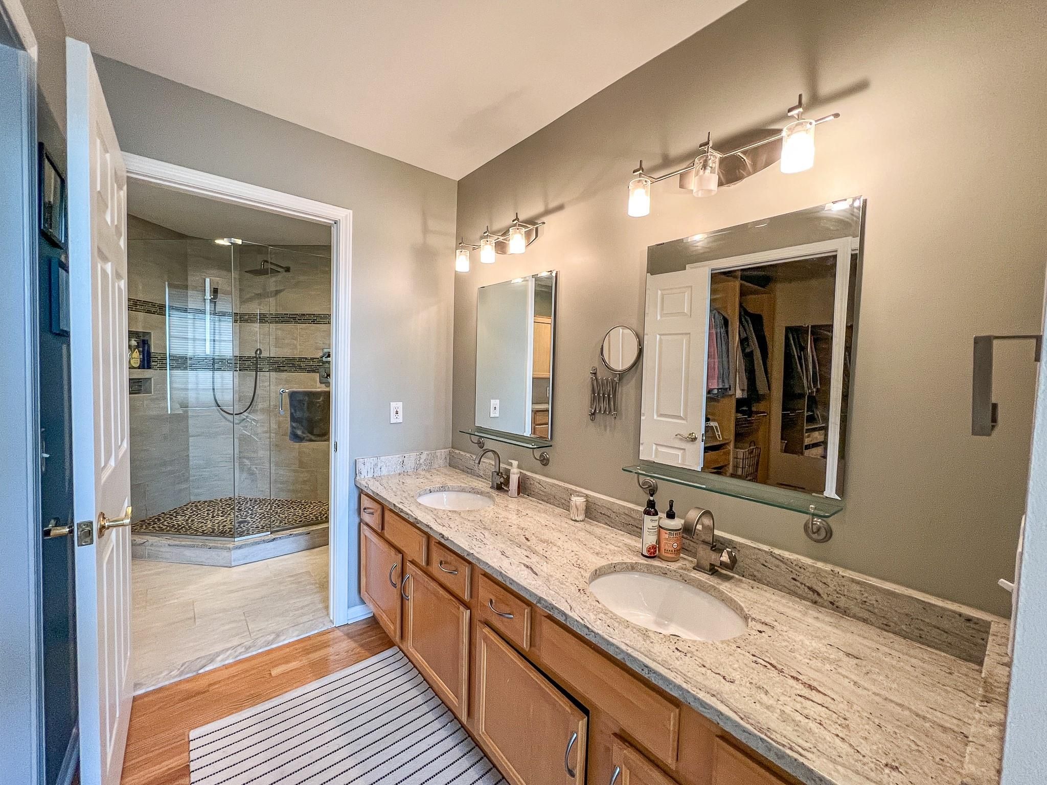5561 WOODFIELD PKWY