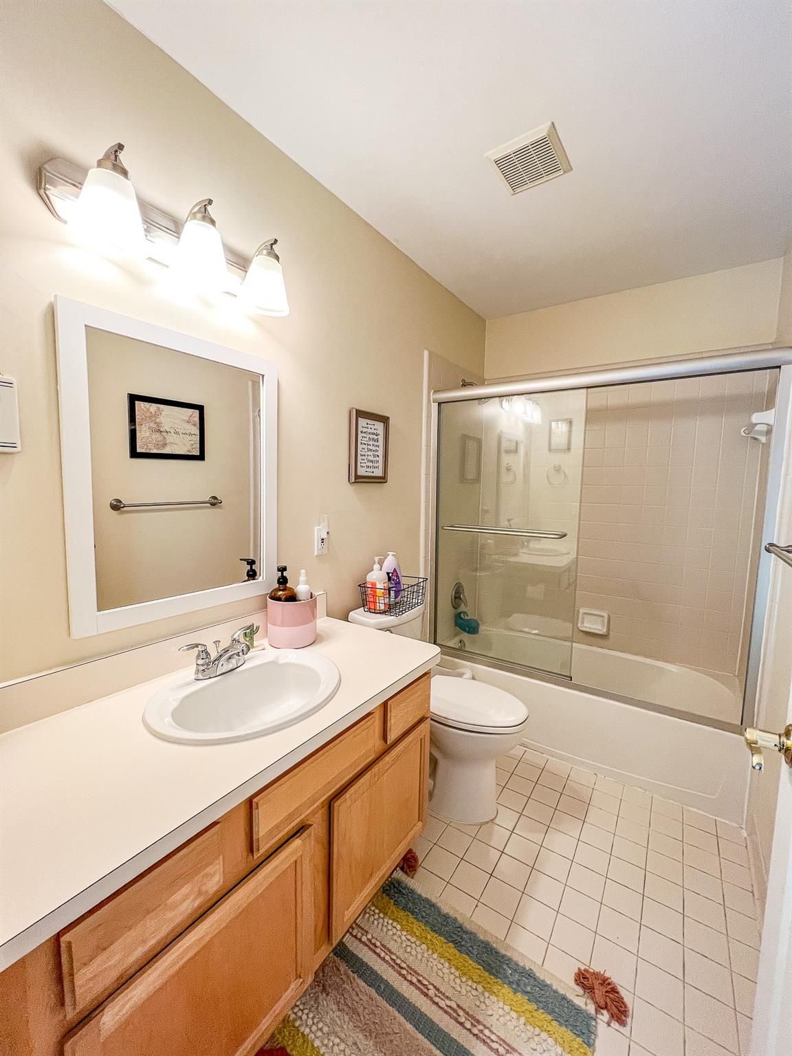 5561 WOODFIELD PKWY