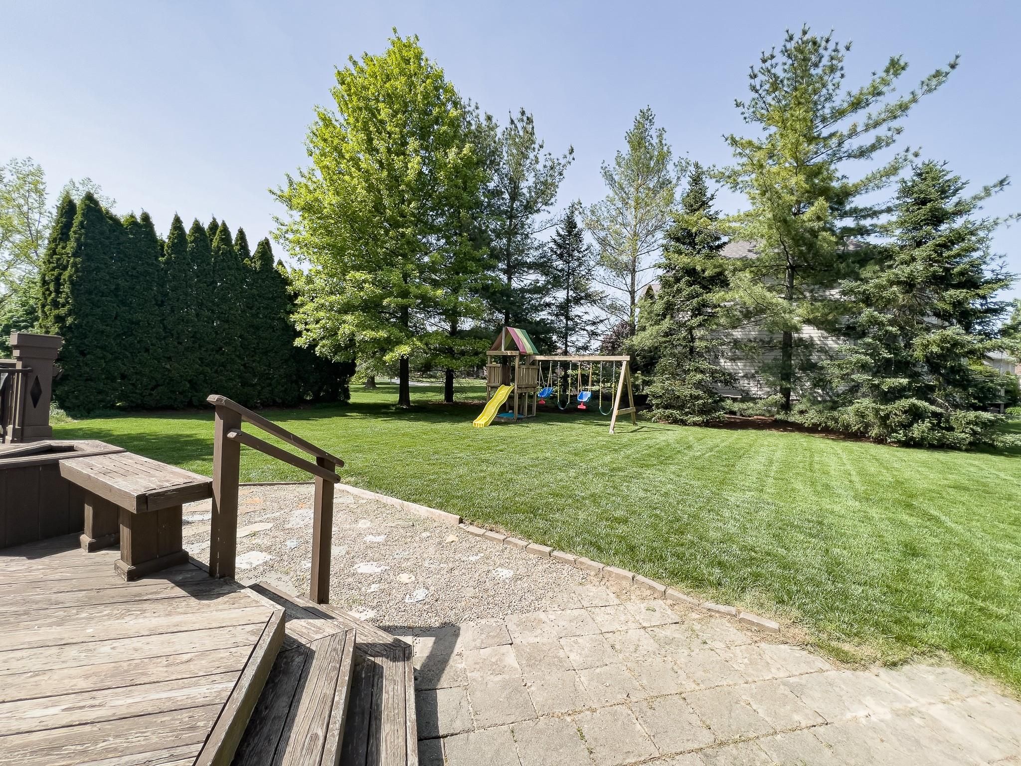 5561 WOODFIELD PKWY