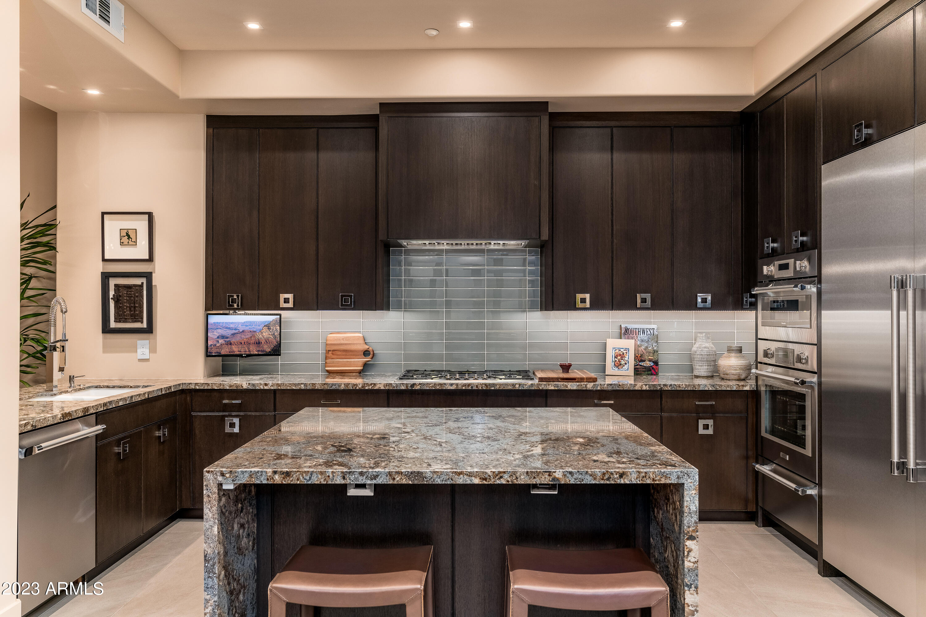 9280 E THOMPSON PEAK Parkway, 22