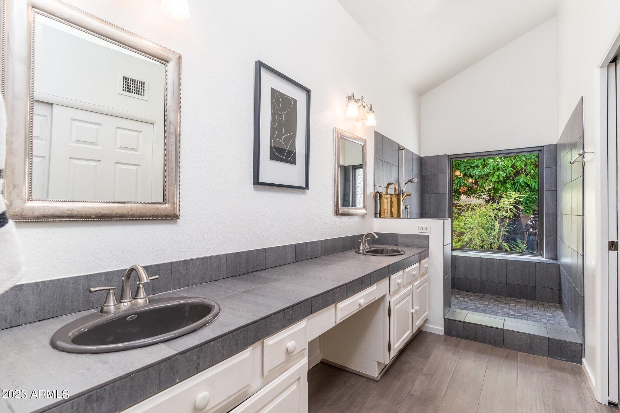 10076 E CALLE DE CIELO Circle E