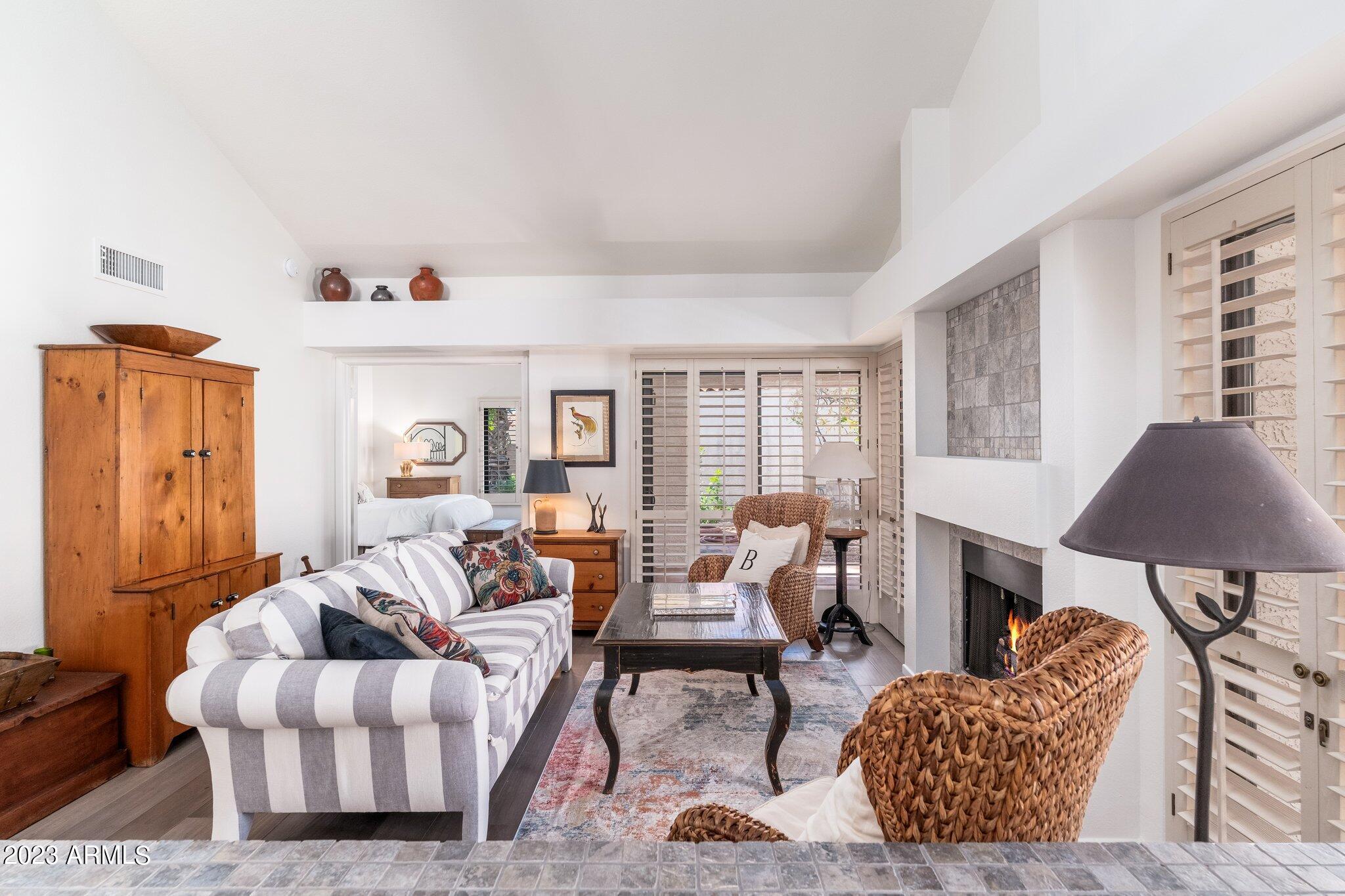 10076 E CALLE DE CIELO Circle E