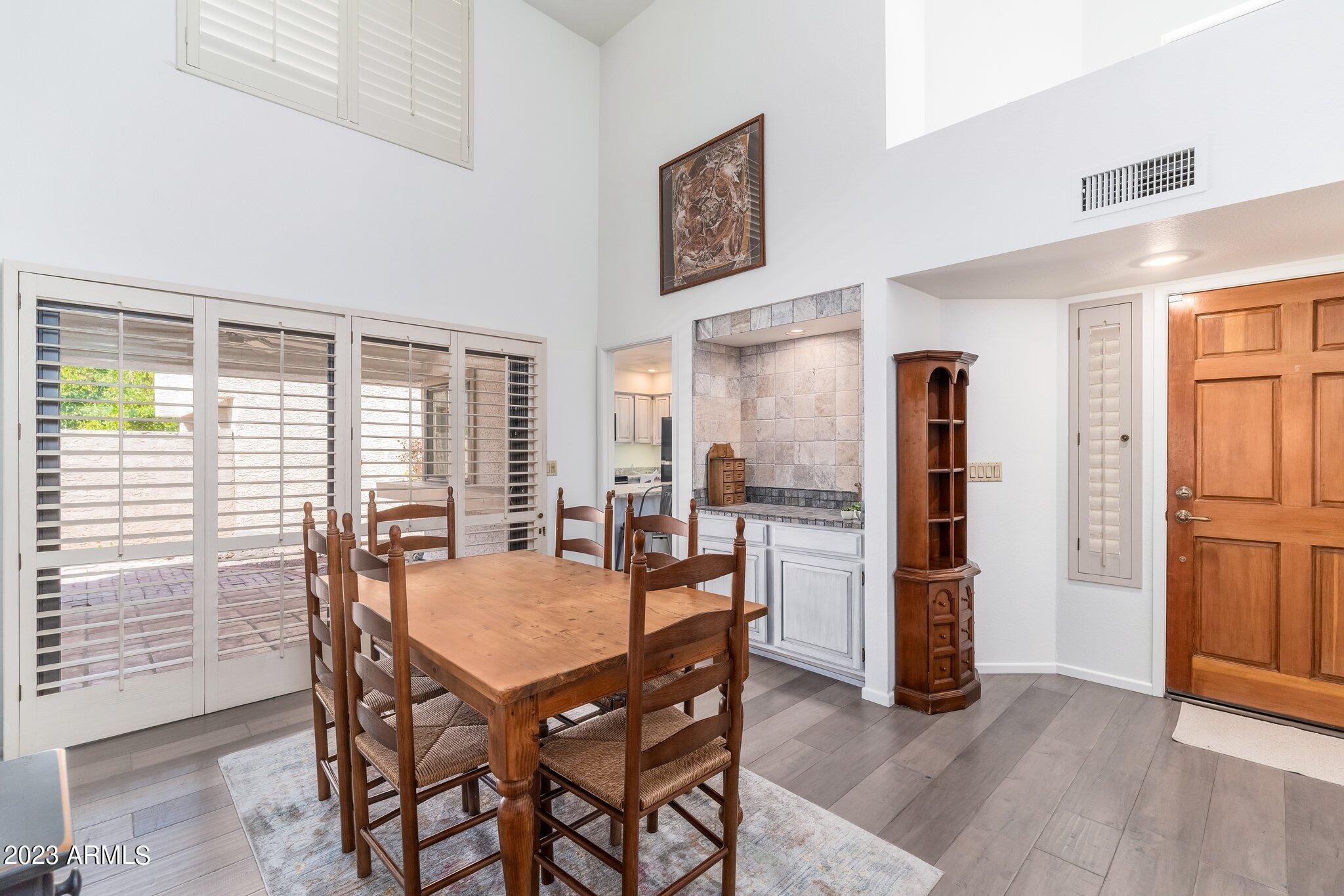 10076 E CALLE DE CIELO Circle E