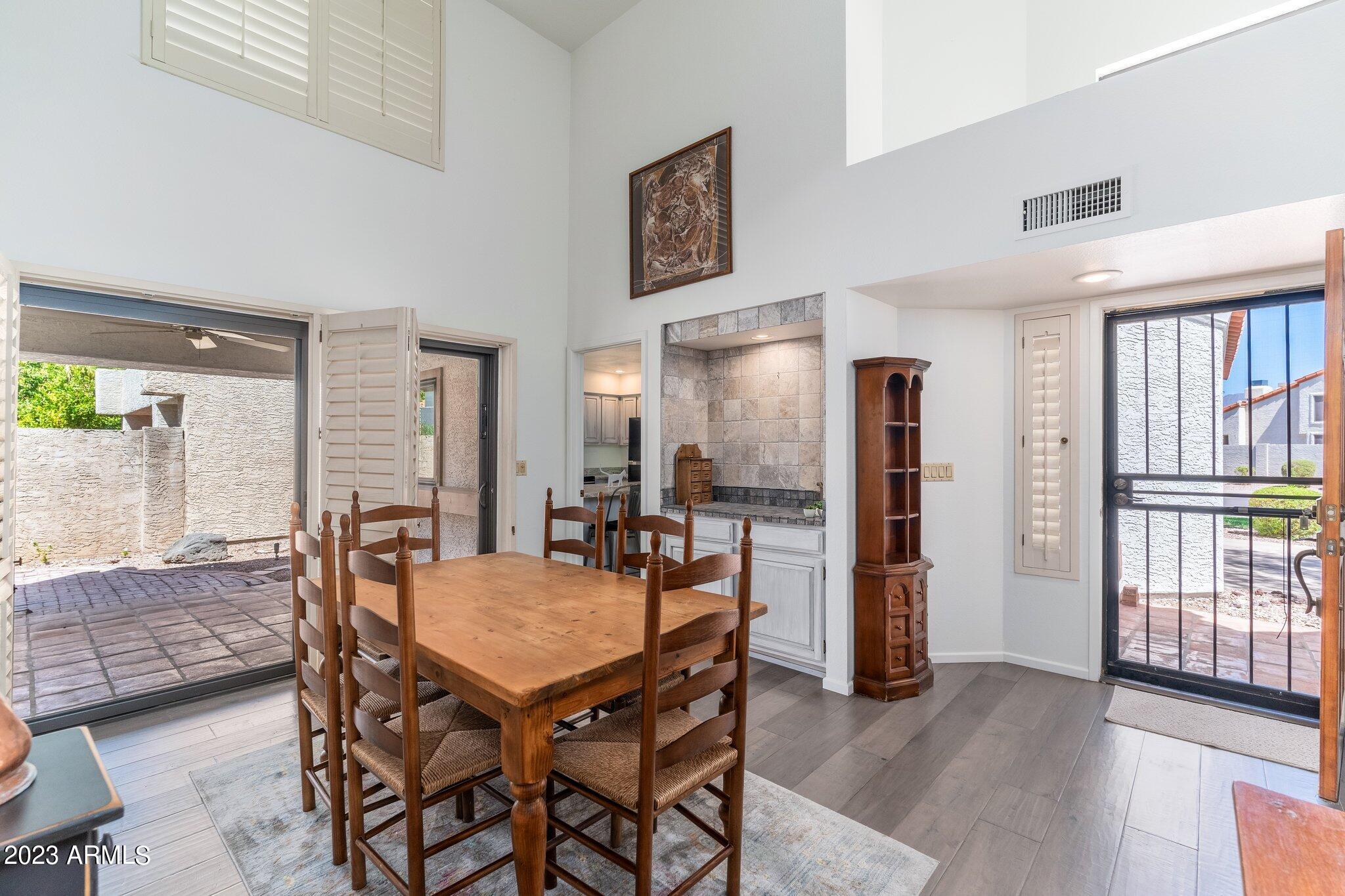 10076 E CALLE DE CIELO Circle E