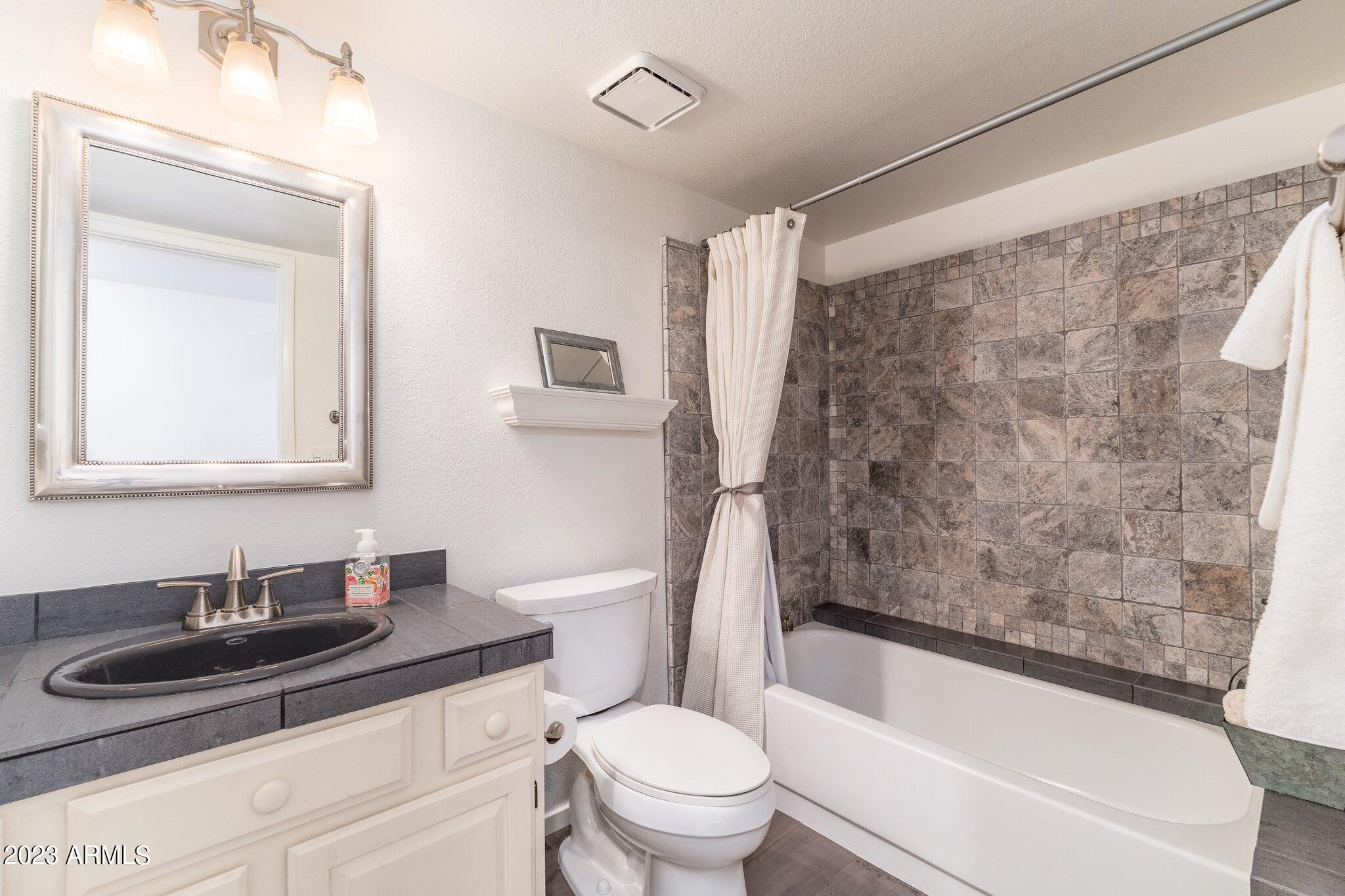 10076 E CALLE DE CIELO Circle E