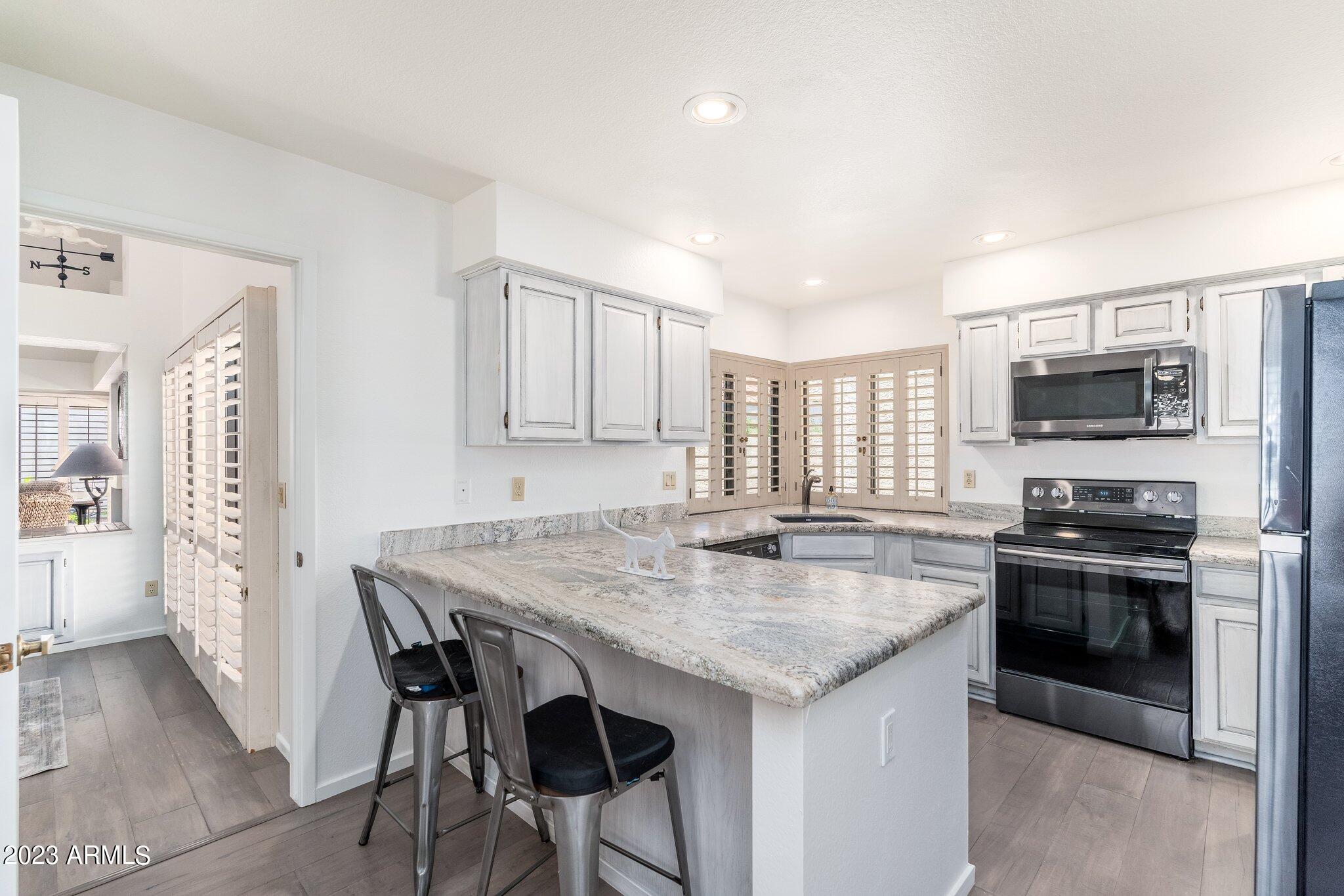 10076 E CALLE DE CIELO Circle E