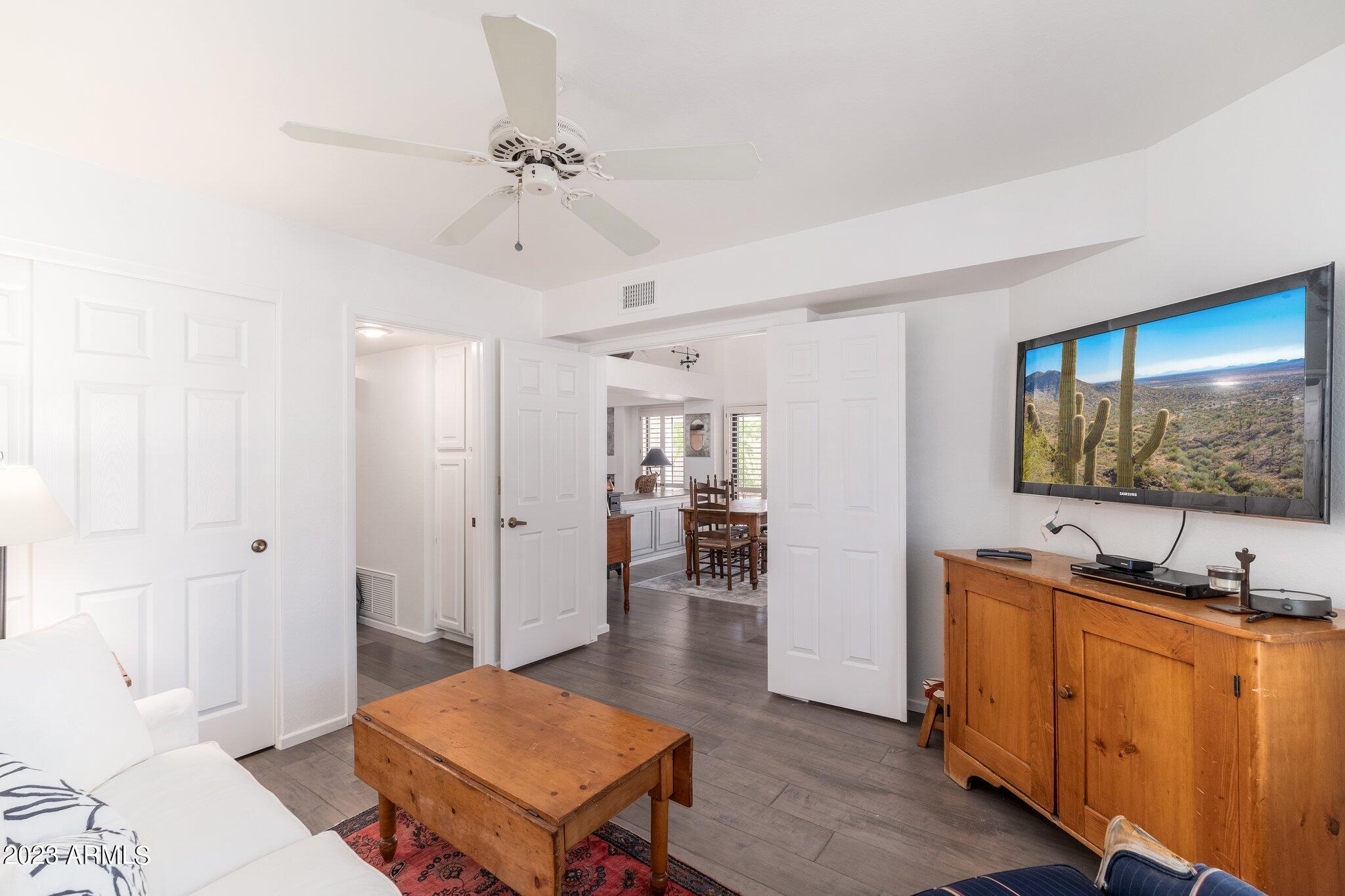 10076 E CALLE DE CIELO Circle E