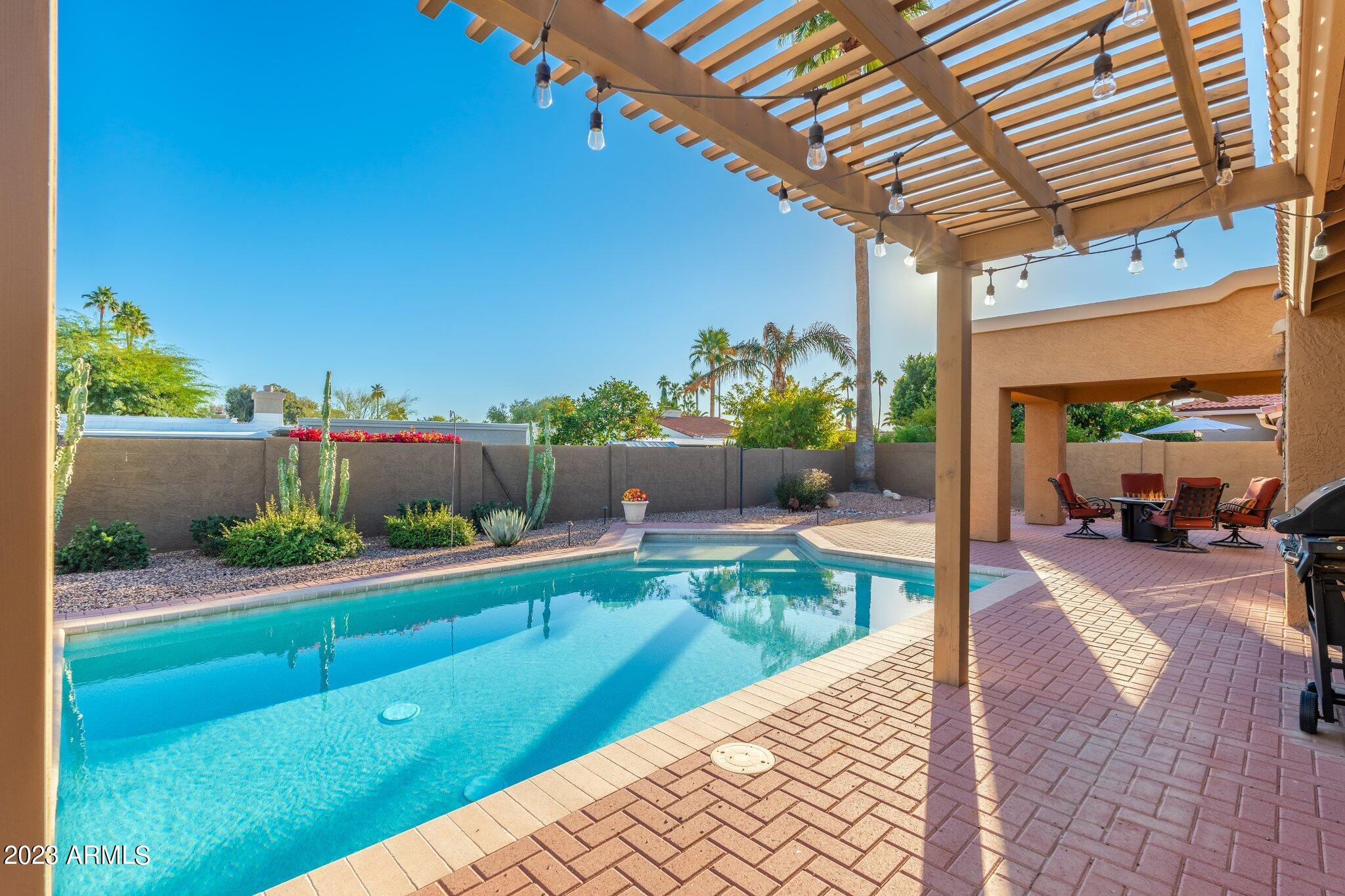 8333 E SAN SALVADOR Drive