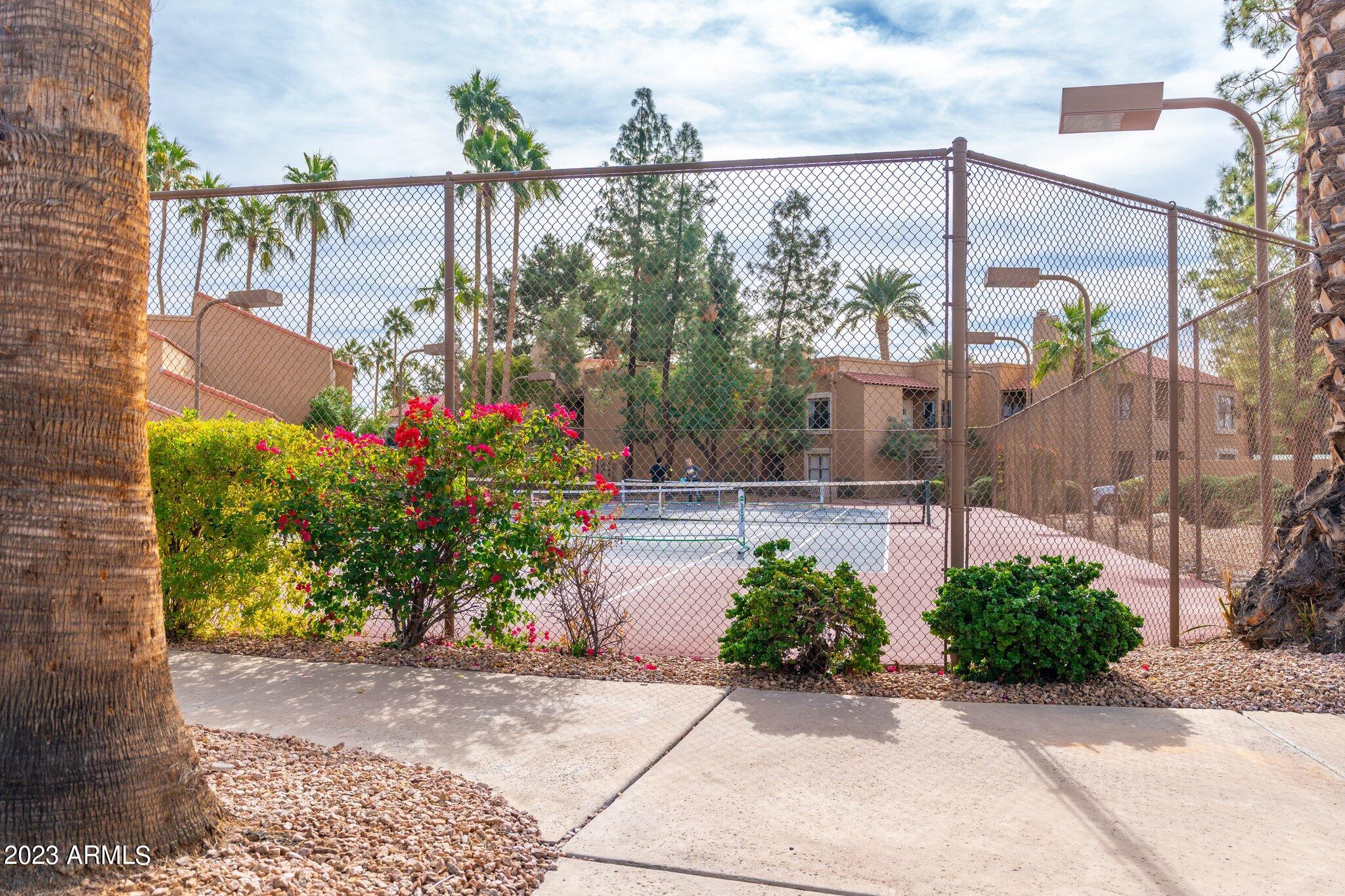 8787 E MOUNTAIN VIEW Road, 1041