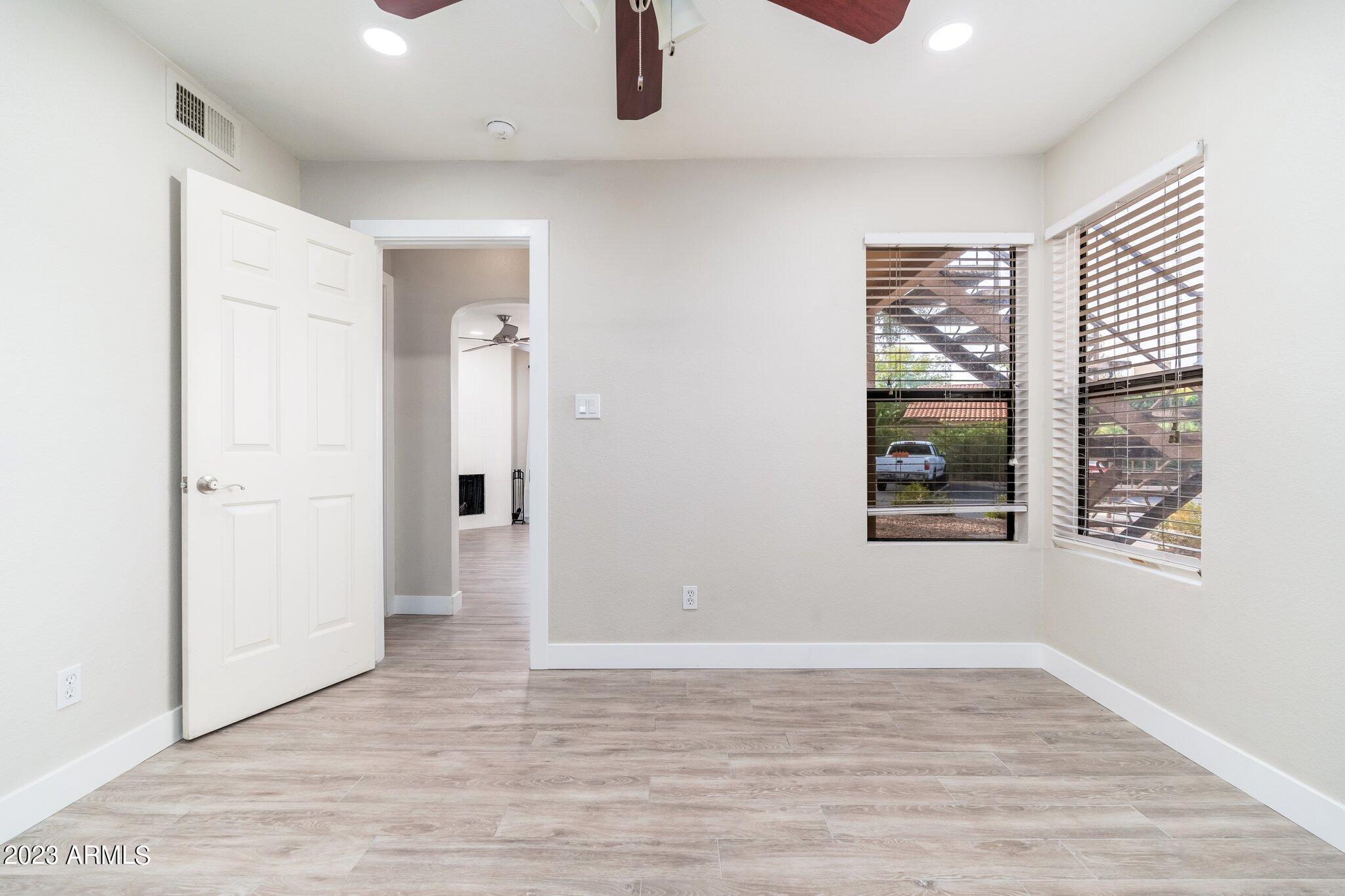 8787 E MOUNTAIN VIEW Road, 1041