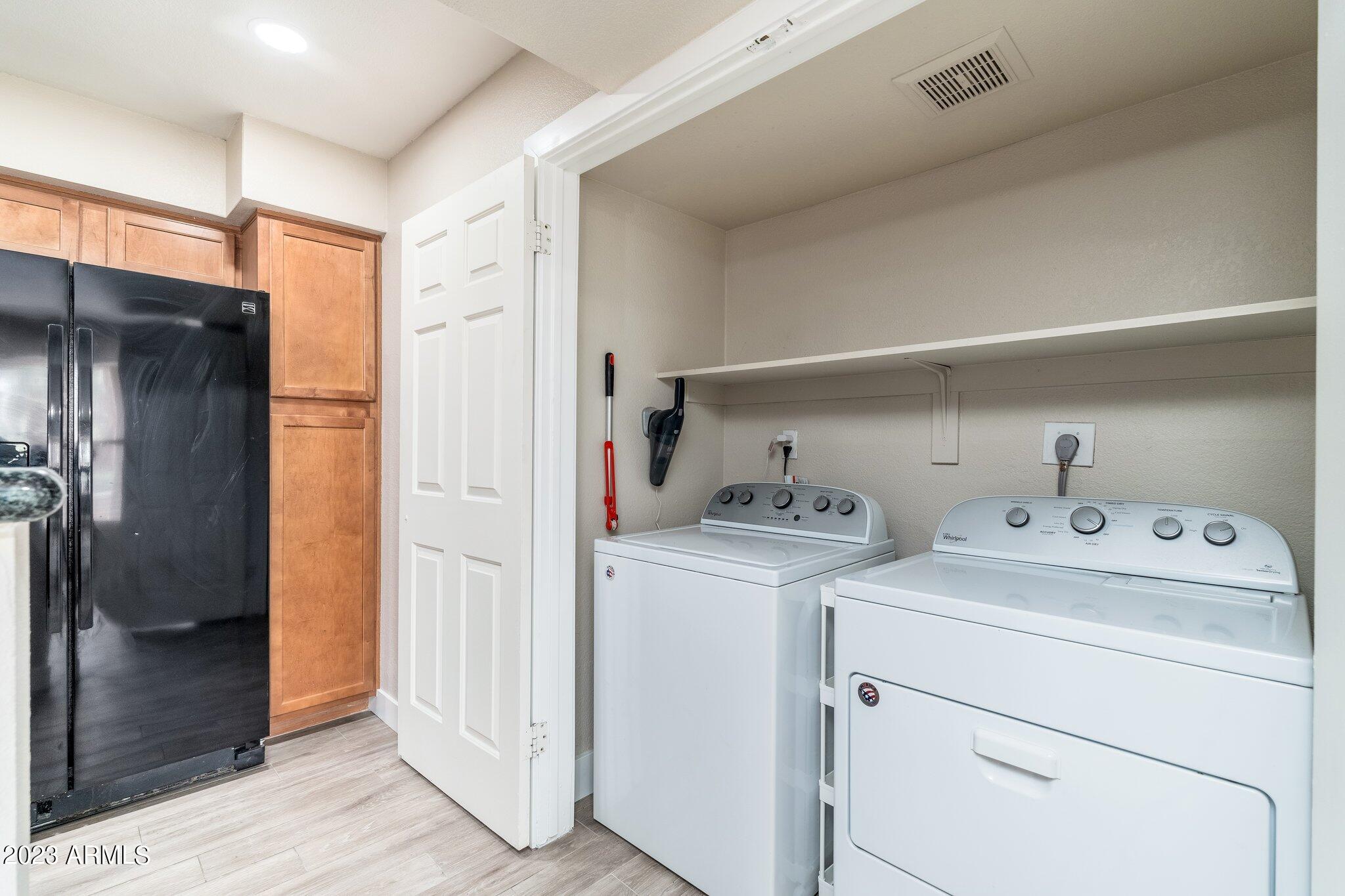 8787 E MOUNTAIN VIEW Road, 1041