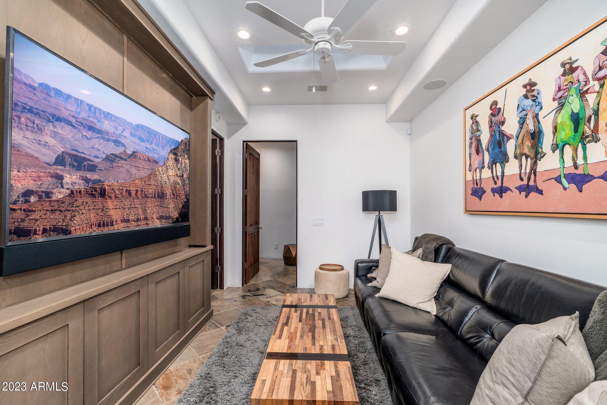 9280 E THOMPSON PEAK Parkway, 21