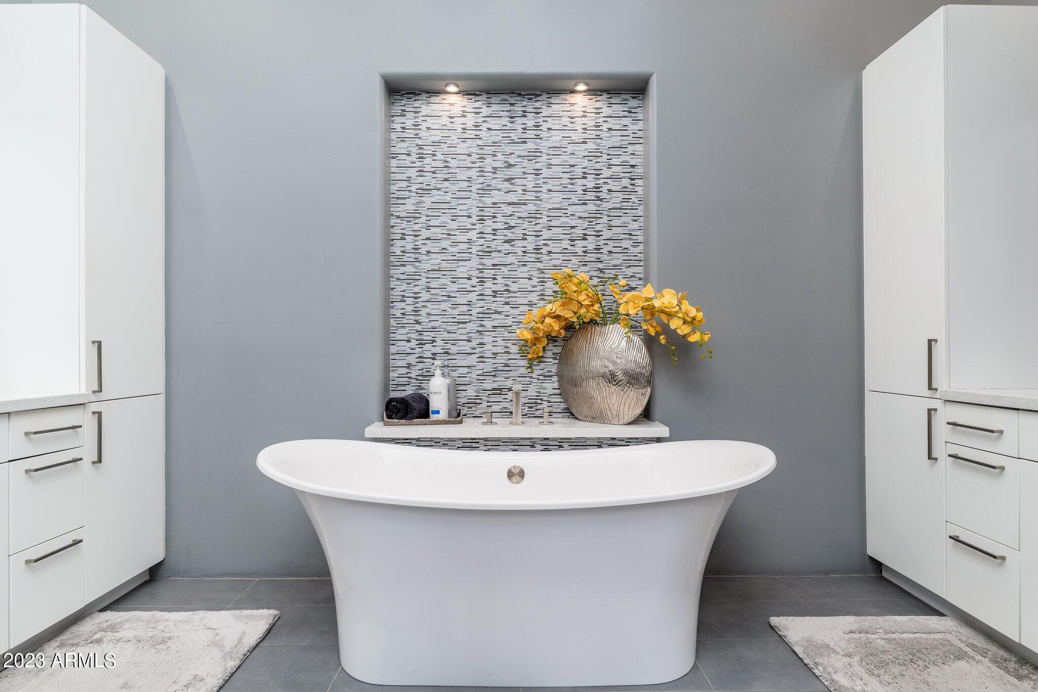 9280 E THOMPSON PEAK Parkway, 21