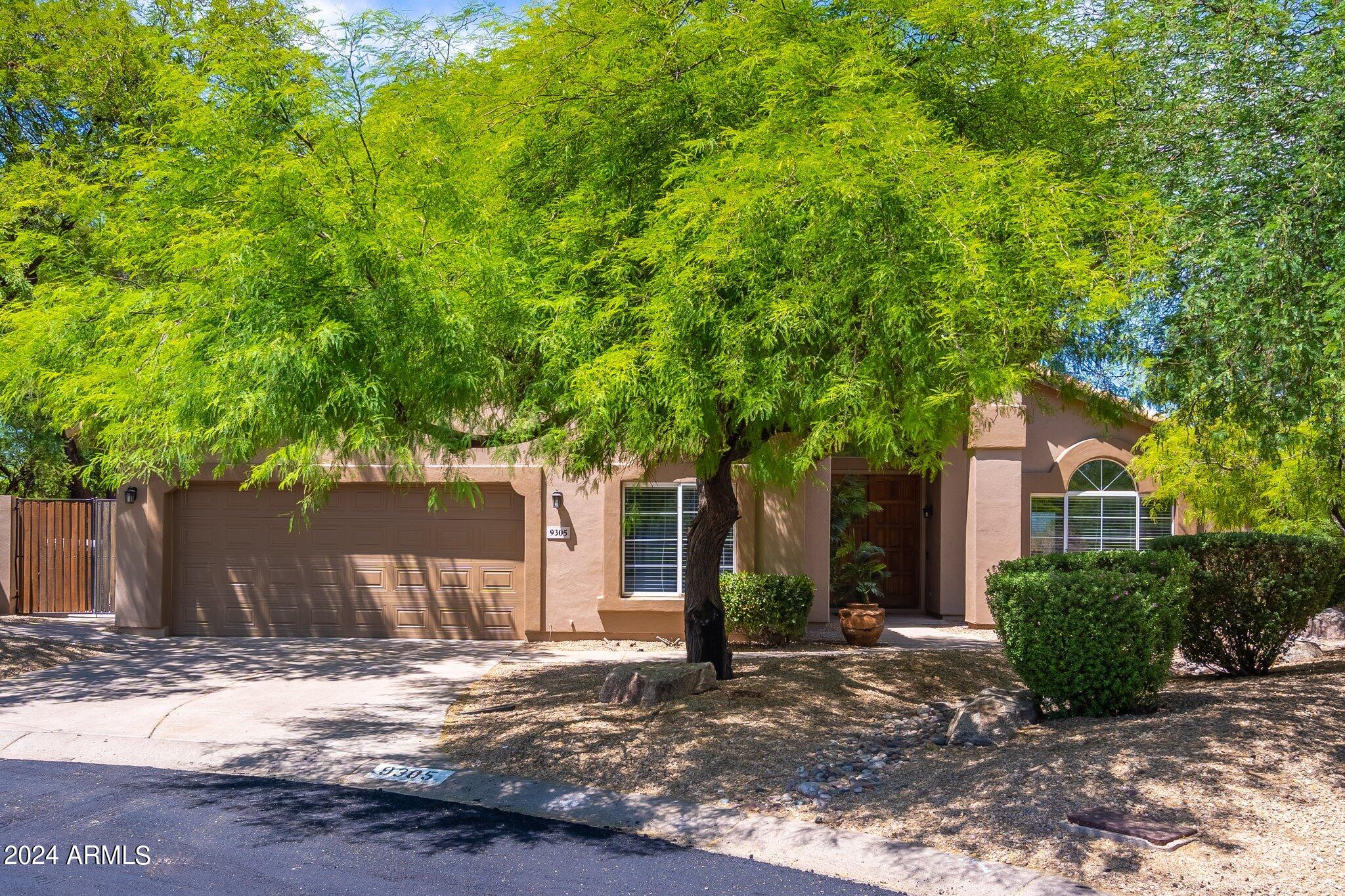 9305 E VIA DONA Road