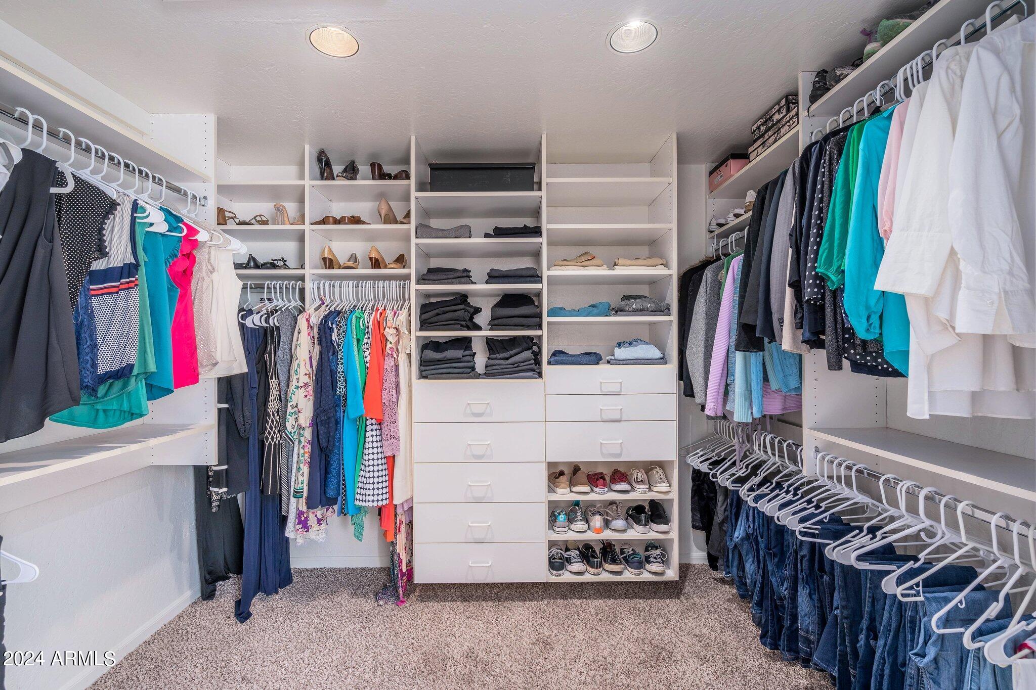 9305 E VIA DONA Road