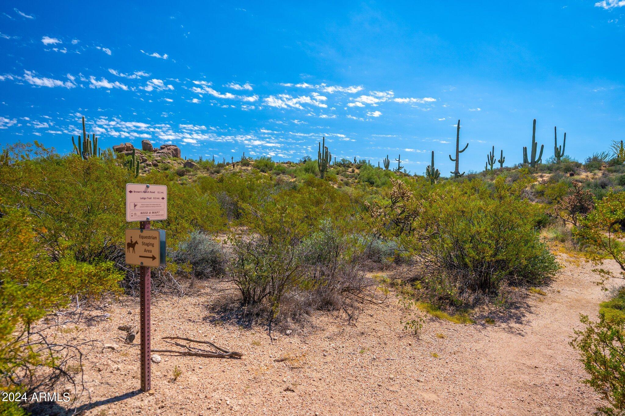 9305 E VIA DONA Road