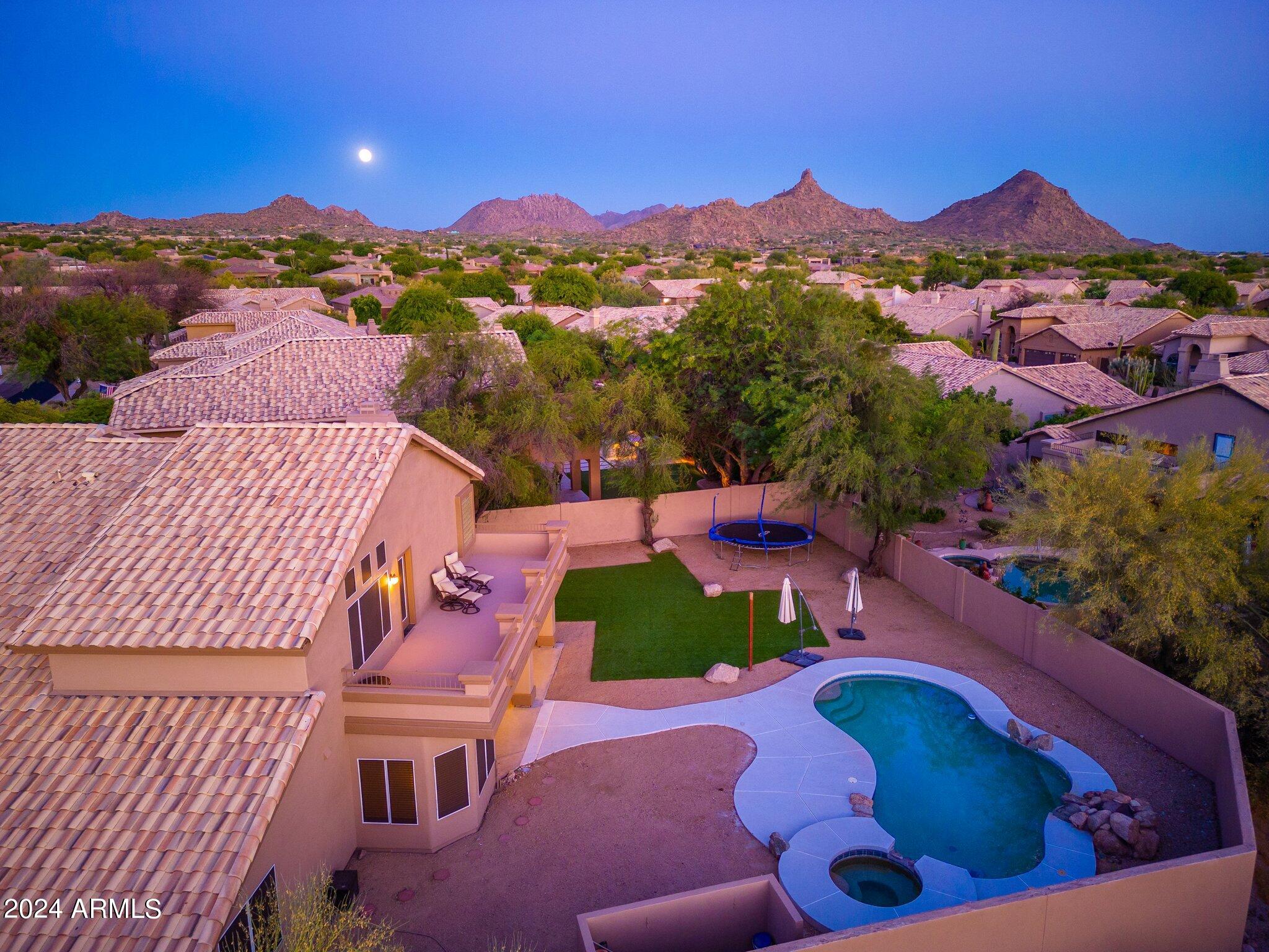 9305 E VIA DONA Road