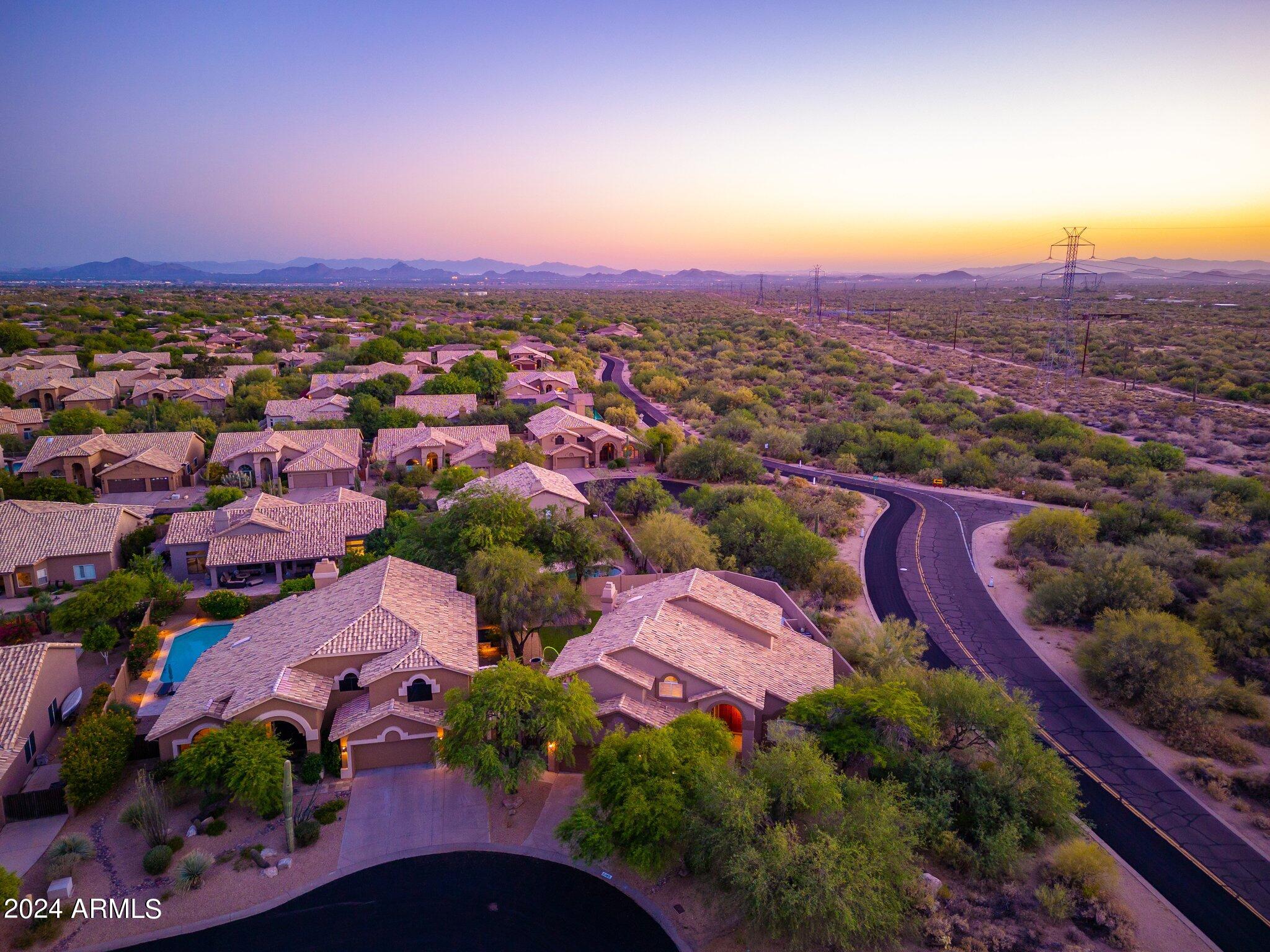 9305 E VIA DONA Road