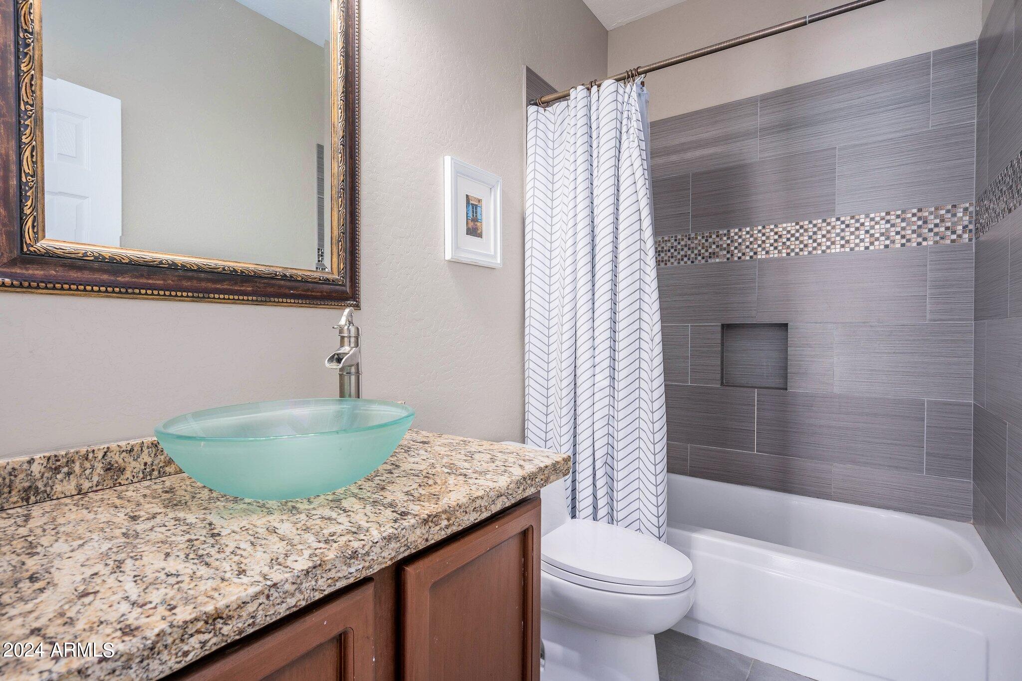 9305 E VIA DONA Road