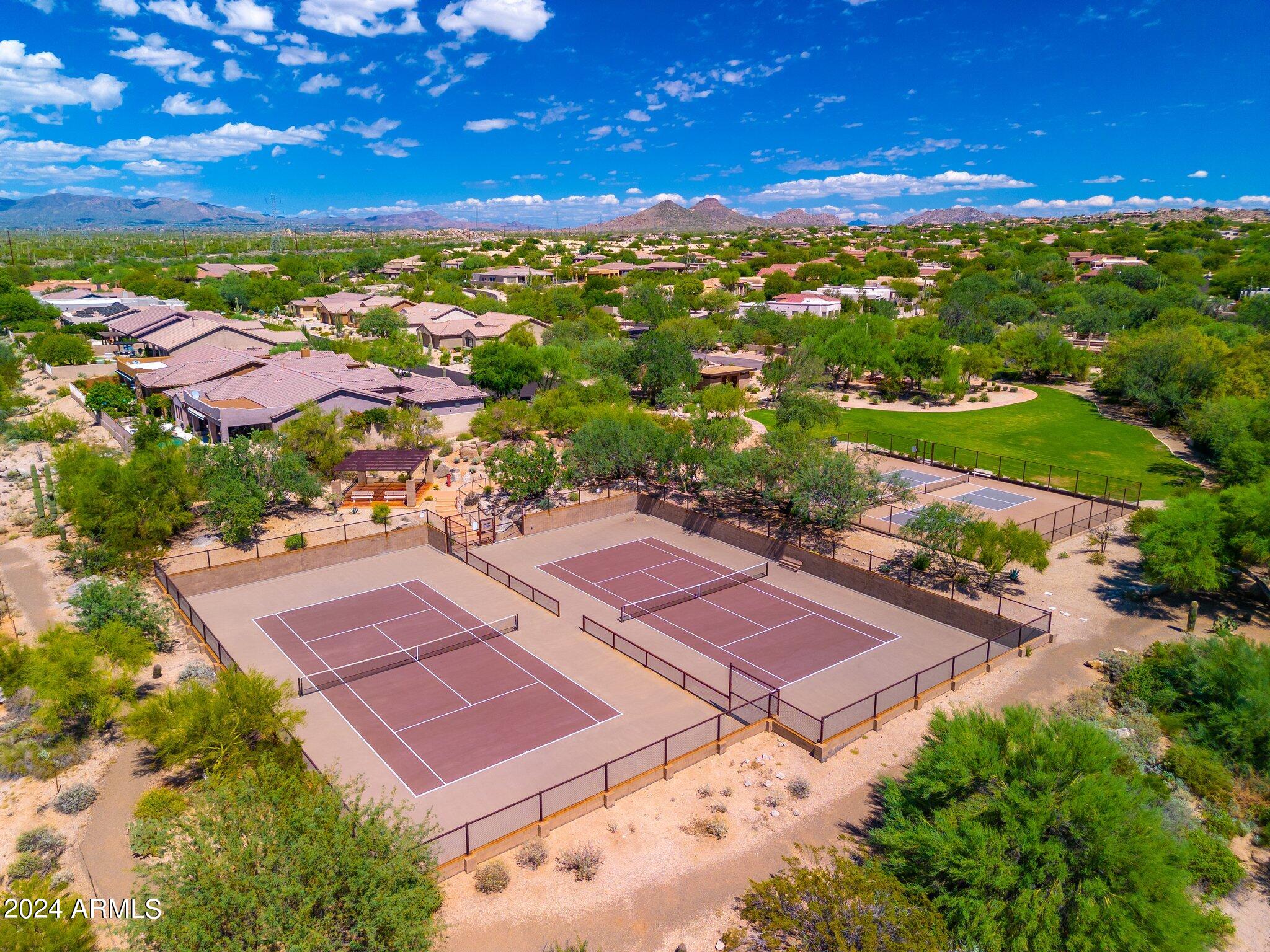 9305 E VIA DONA Road