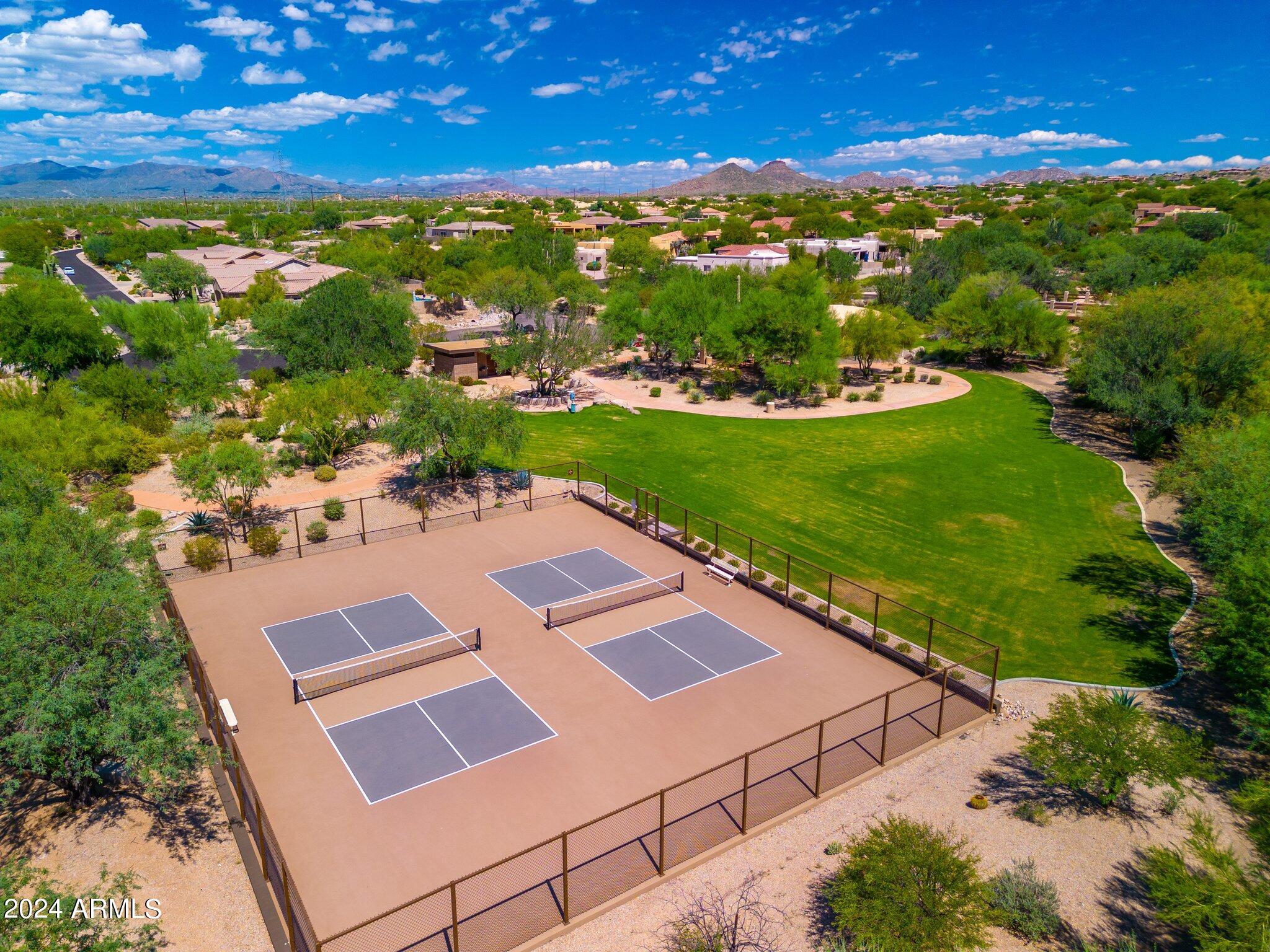 9305 E VIA DONA Road