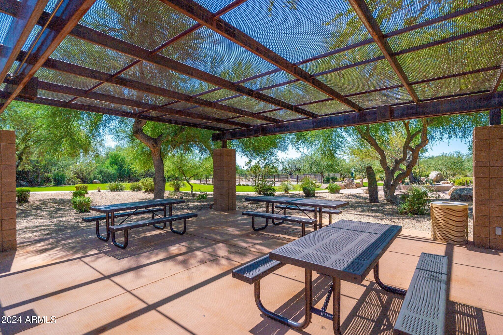 9305 E VIA DONA Road