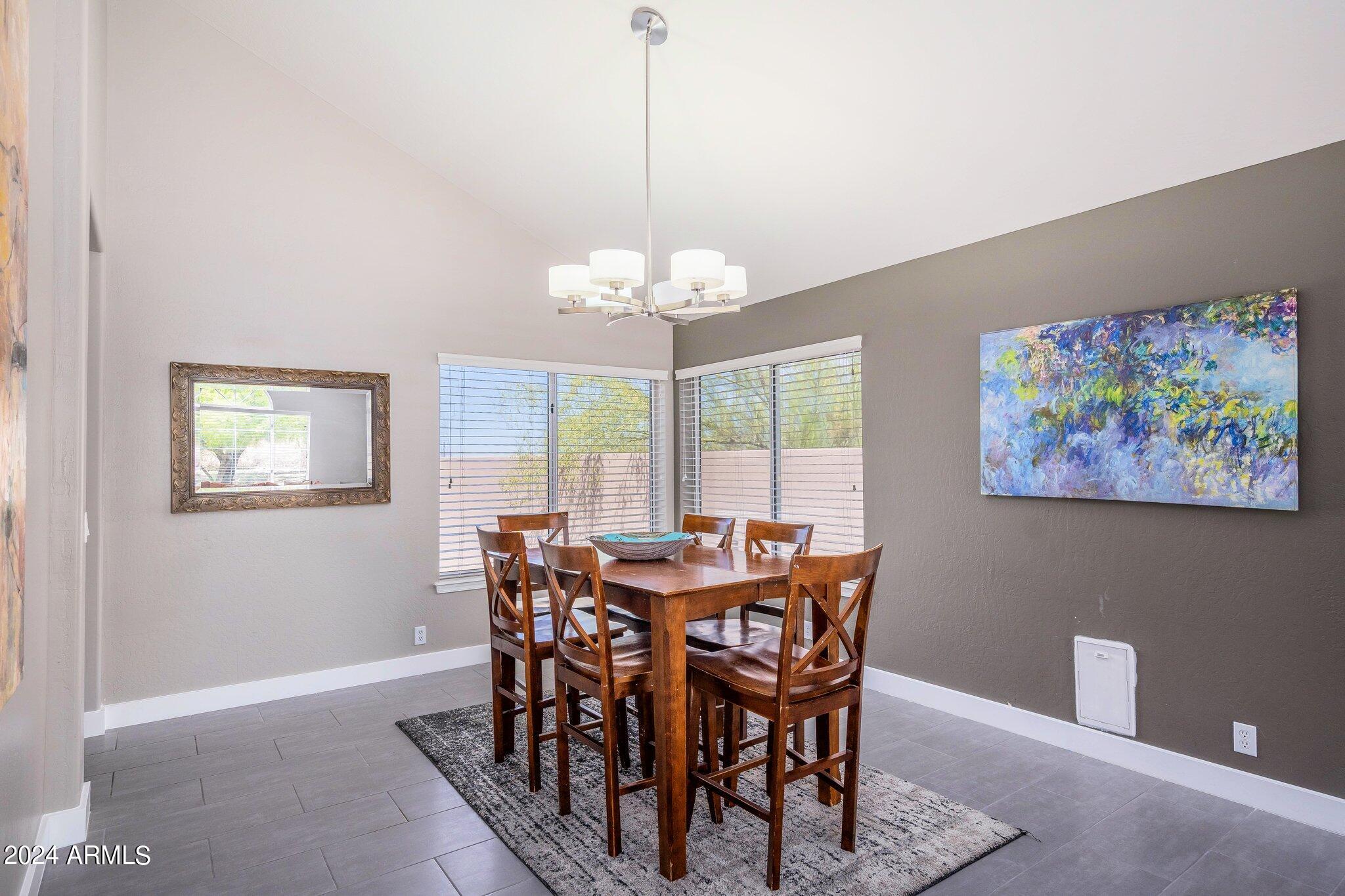 9305 E VIA DONA Road