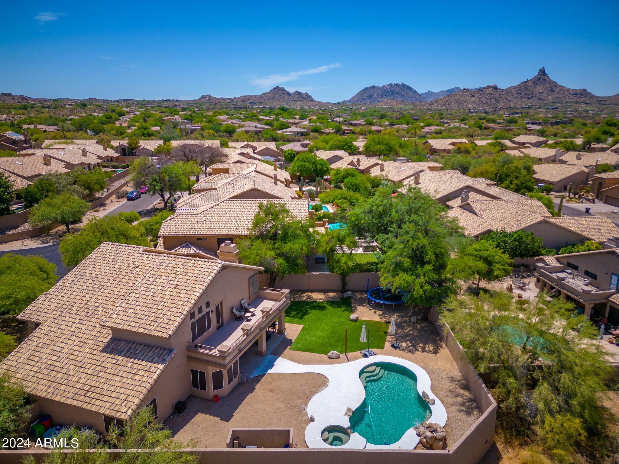 9305 E VIA DONA Road