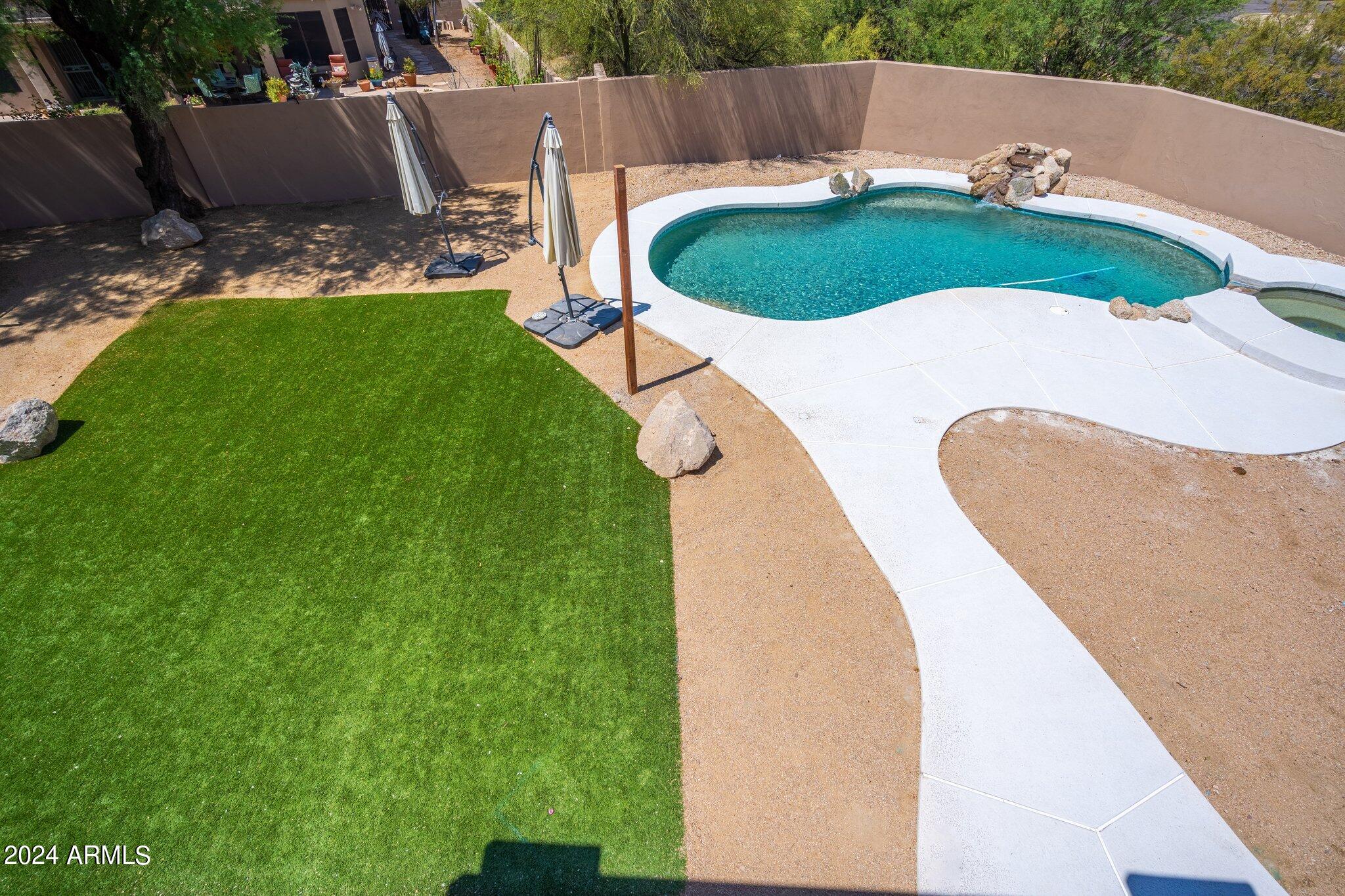 9305 E VIA DONA Road