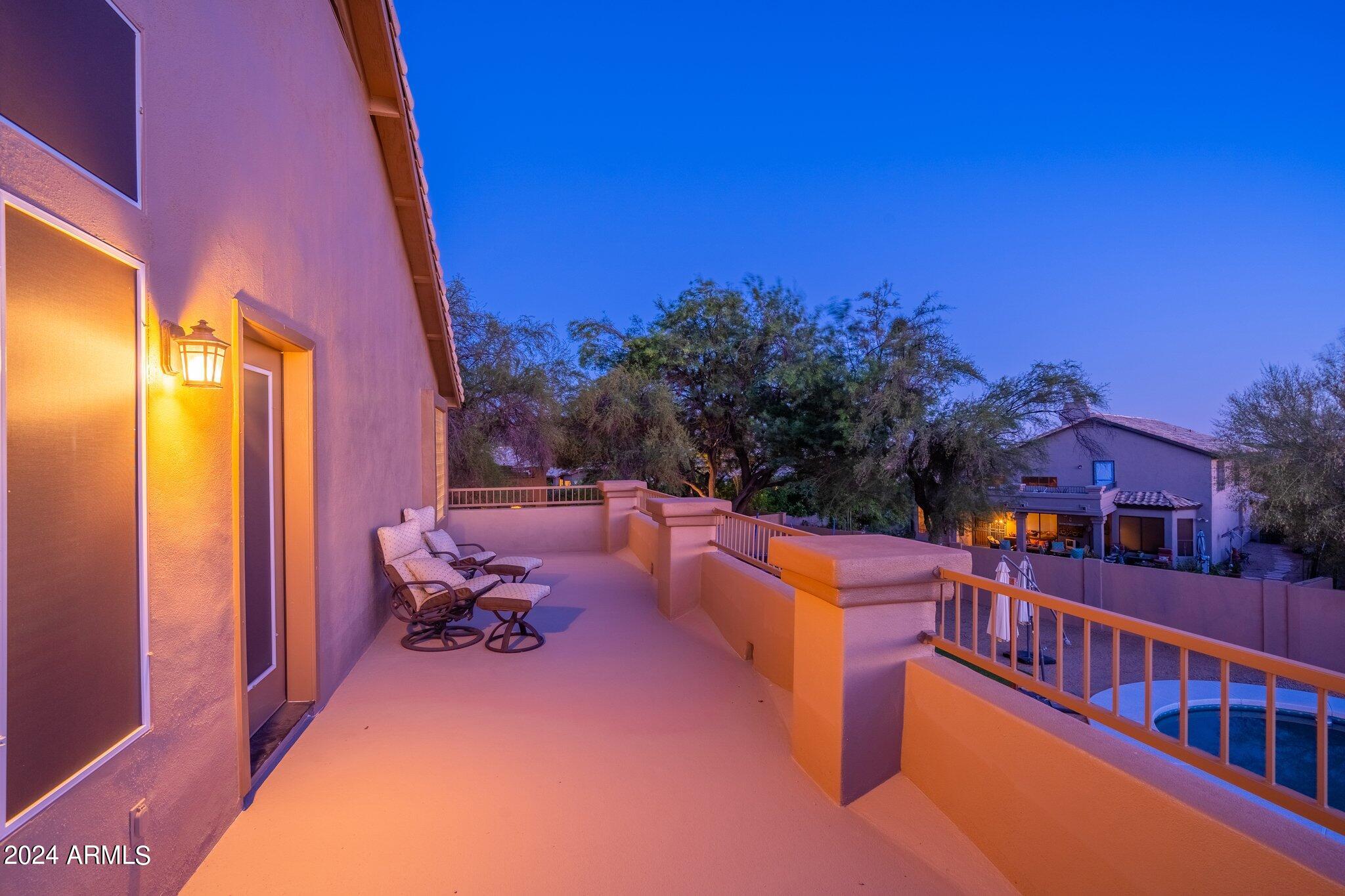 9305 E VIA DONA Road