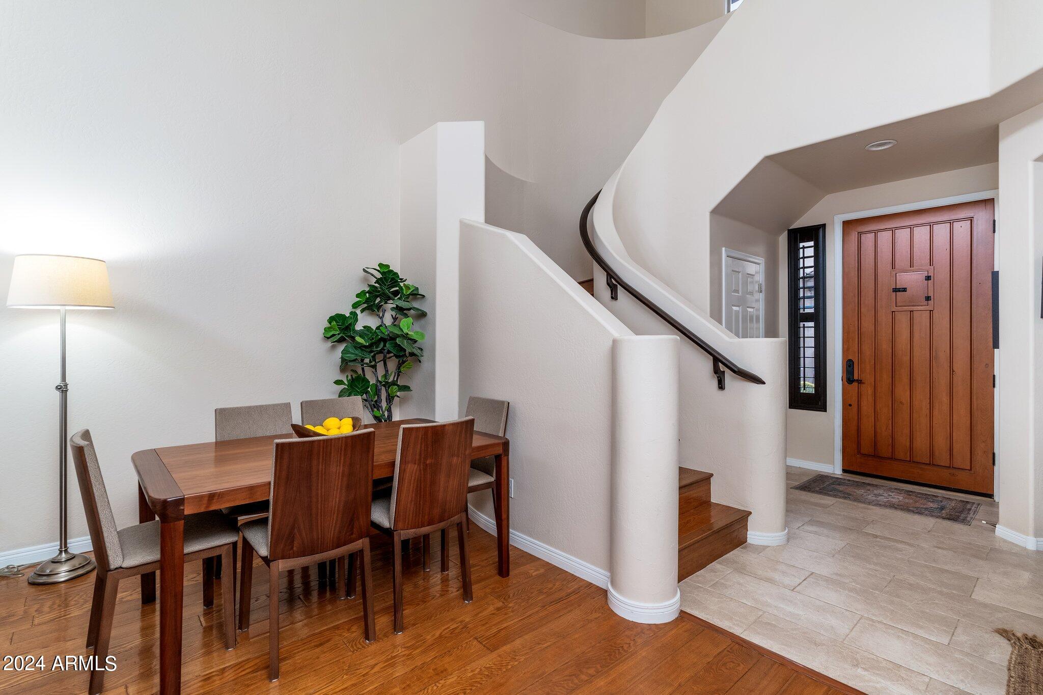 15240 N CLUBGATE Drive, 118