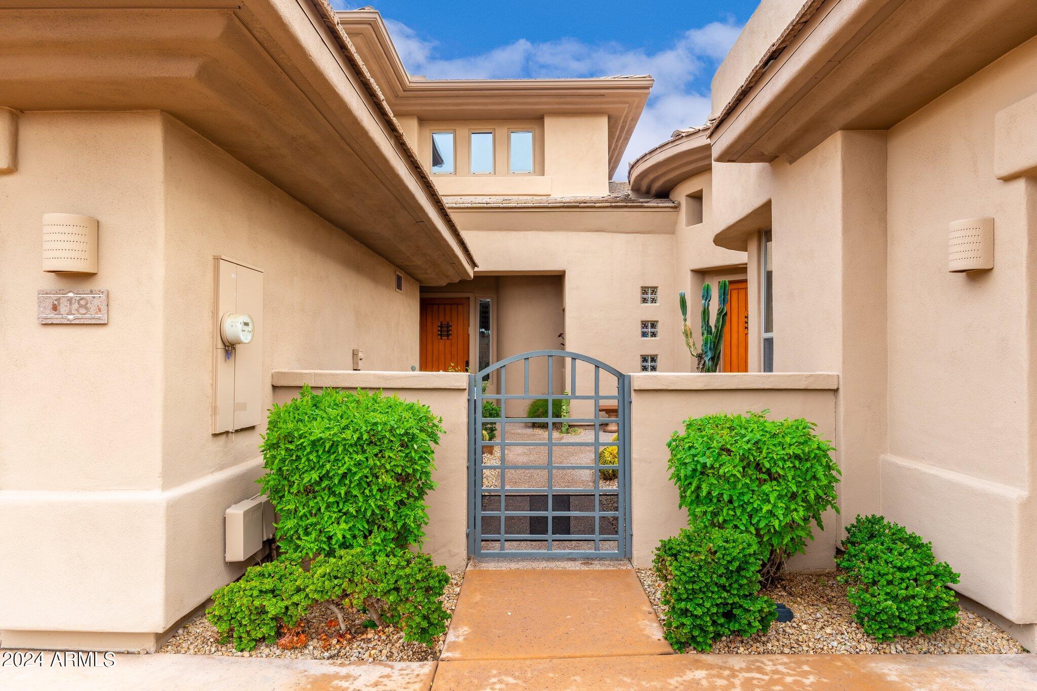 15240 N CLUBGATE Drive, 118