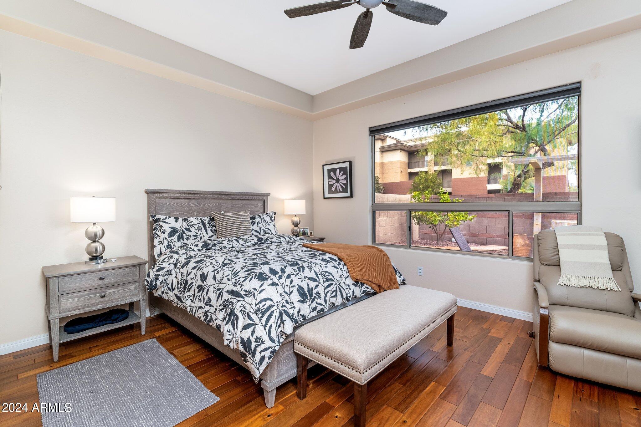 15240 N CLUBGATE Drive, 118