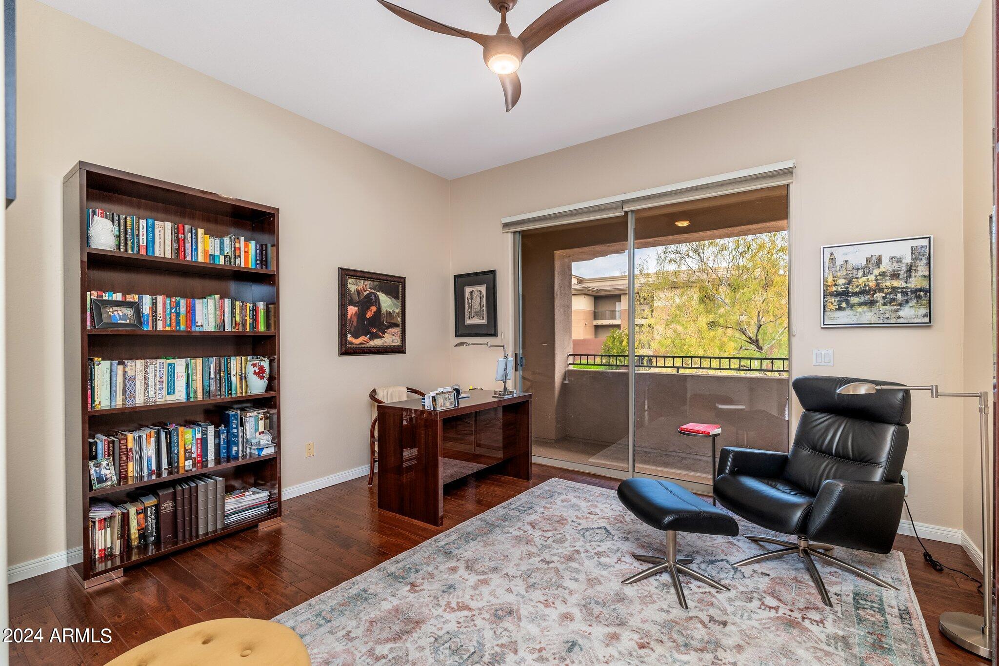 15240 N CLUBGATE Drive, 118