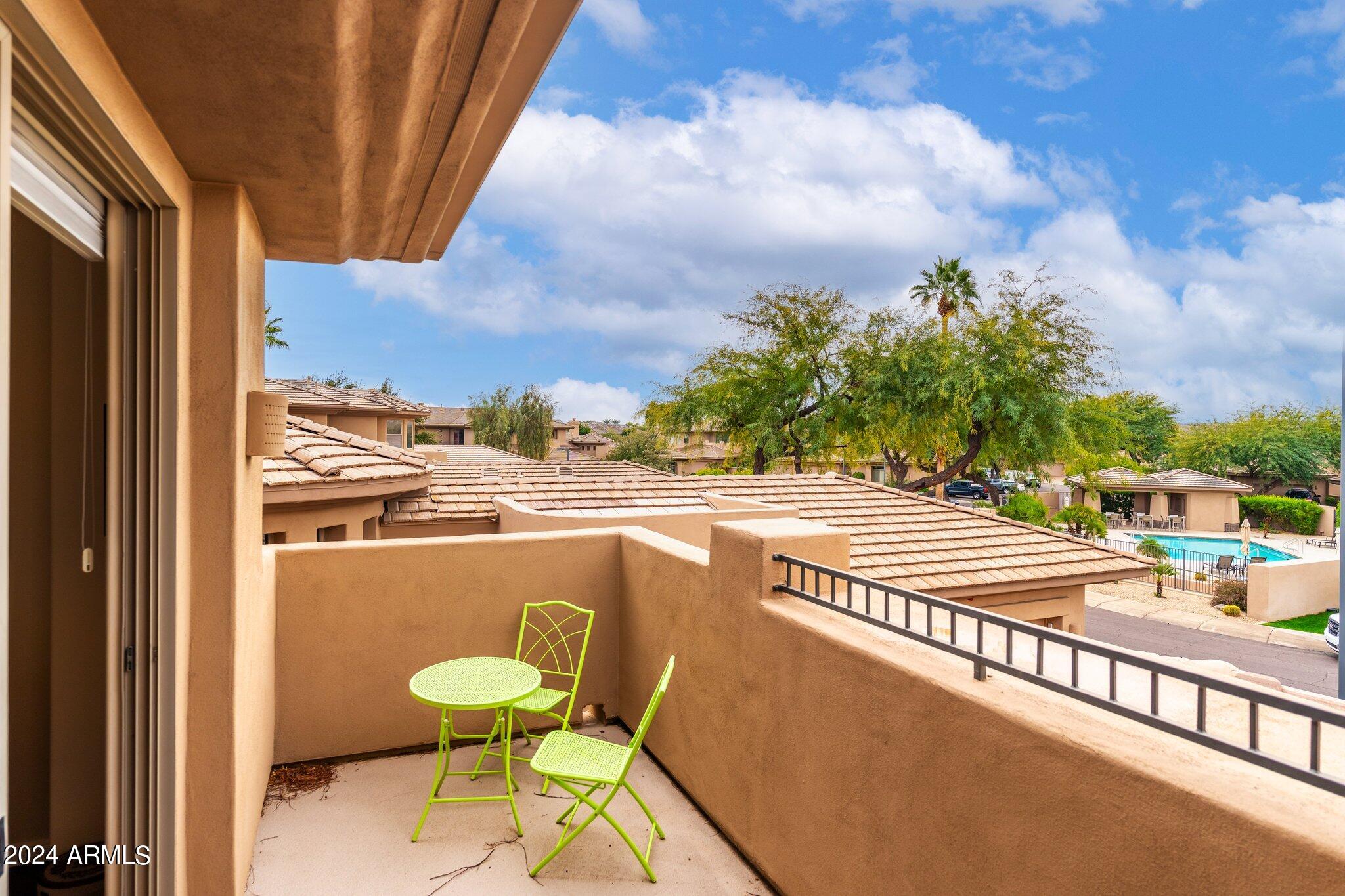 15240 N CLUBGATE Drive, 118