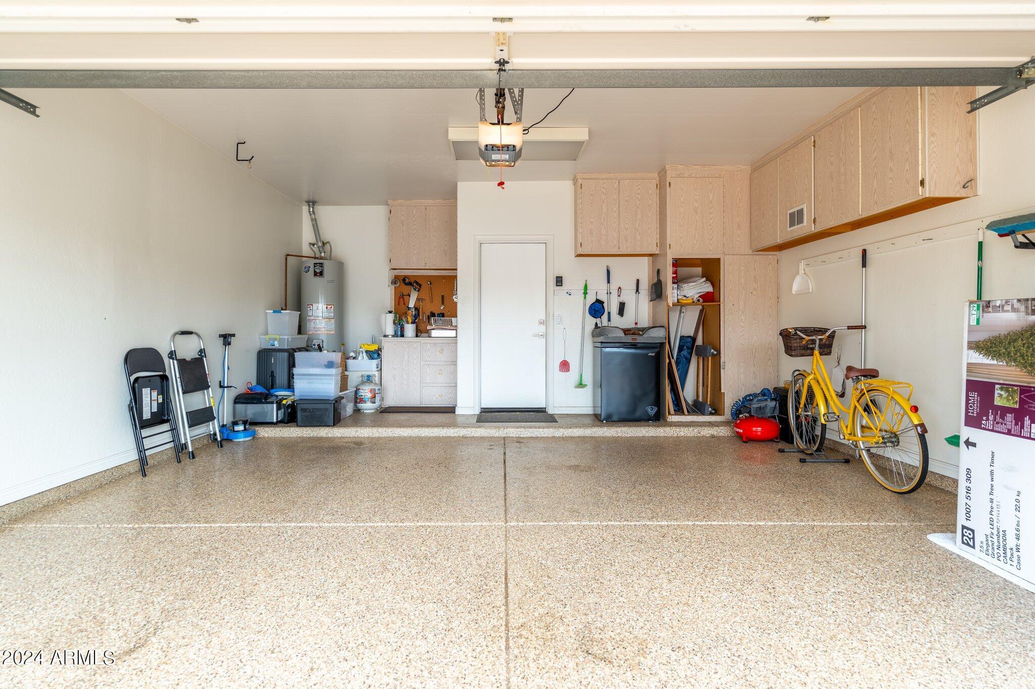 15240 N CLUBGATE Drive, 118