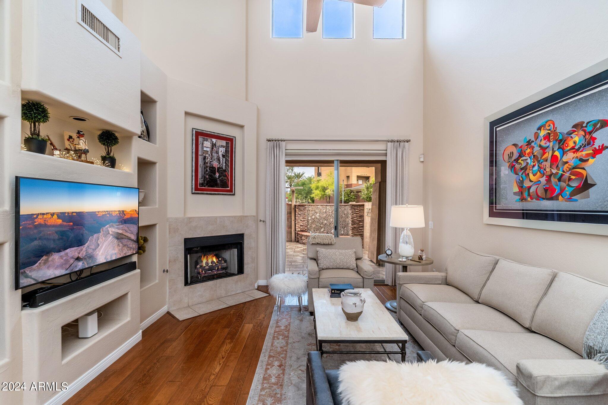 15240 N CLUBGATE Drive, 118