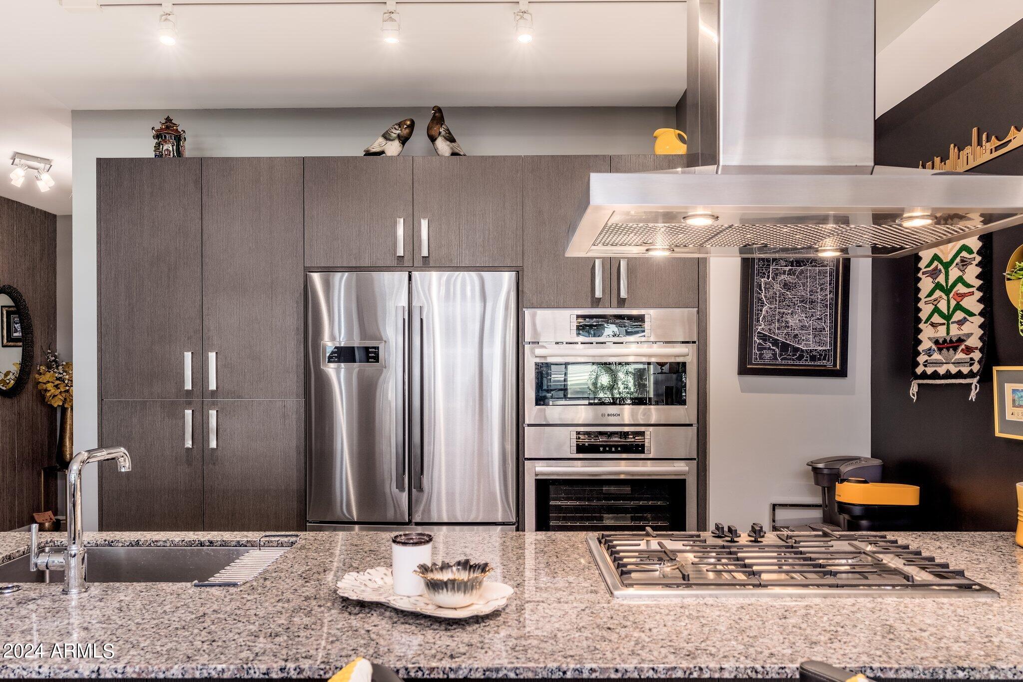 7120 E KIERLAND Boulevard, 720