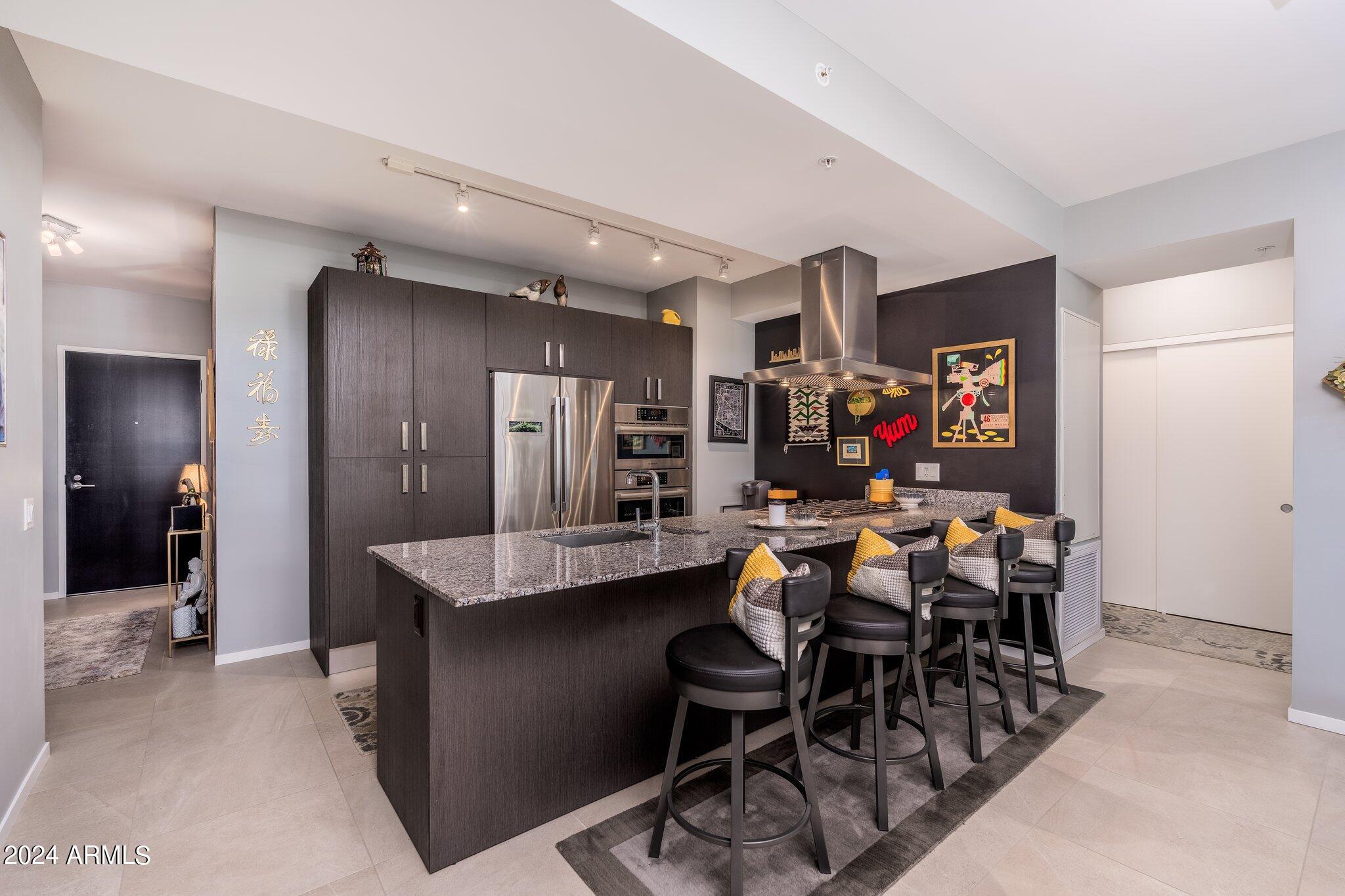 7120 E KIERLAND Boulevard, 720