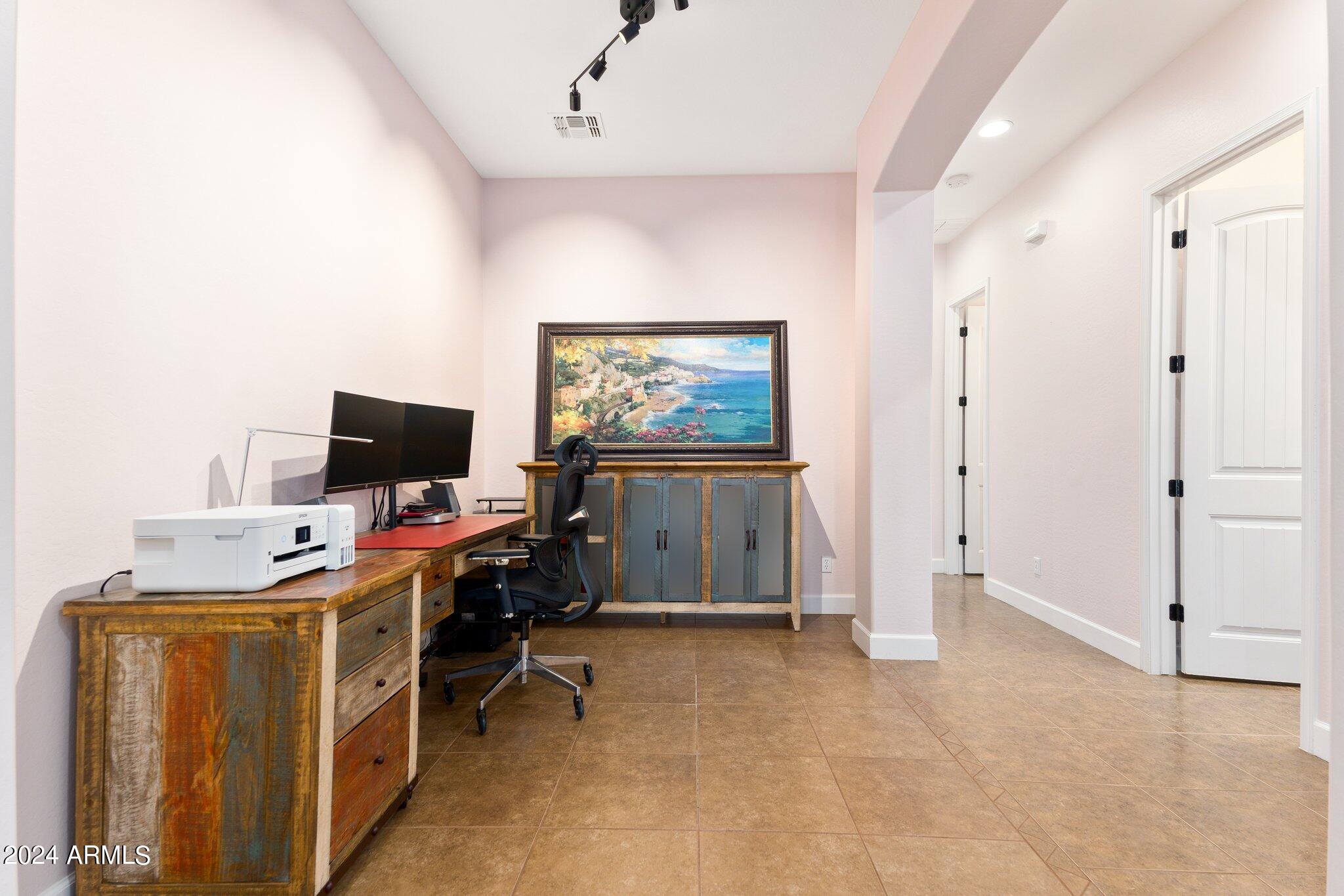 8517 E INDIGO Street