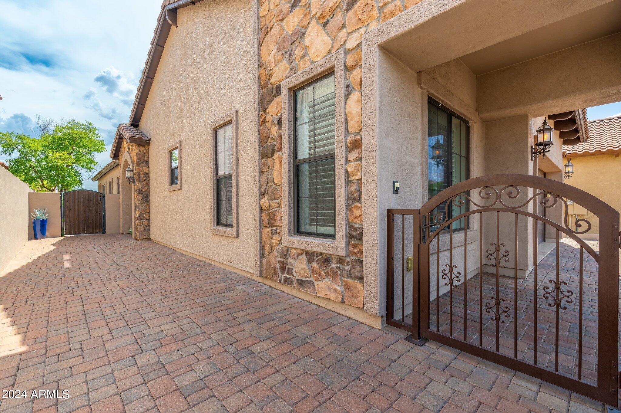 8517 E INDIGO Street