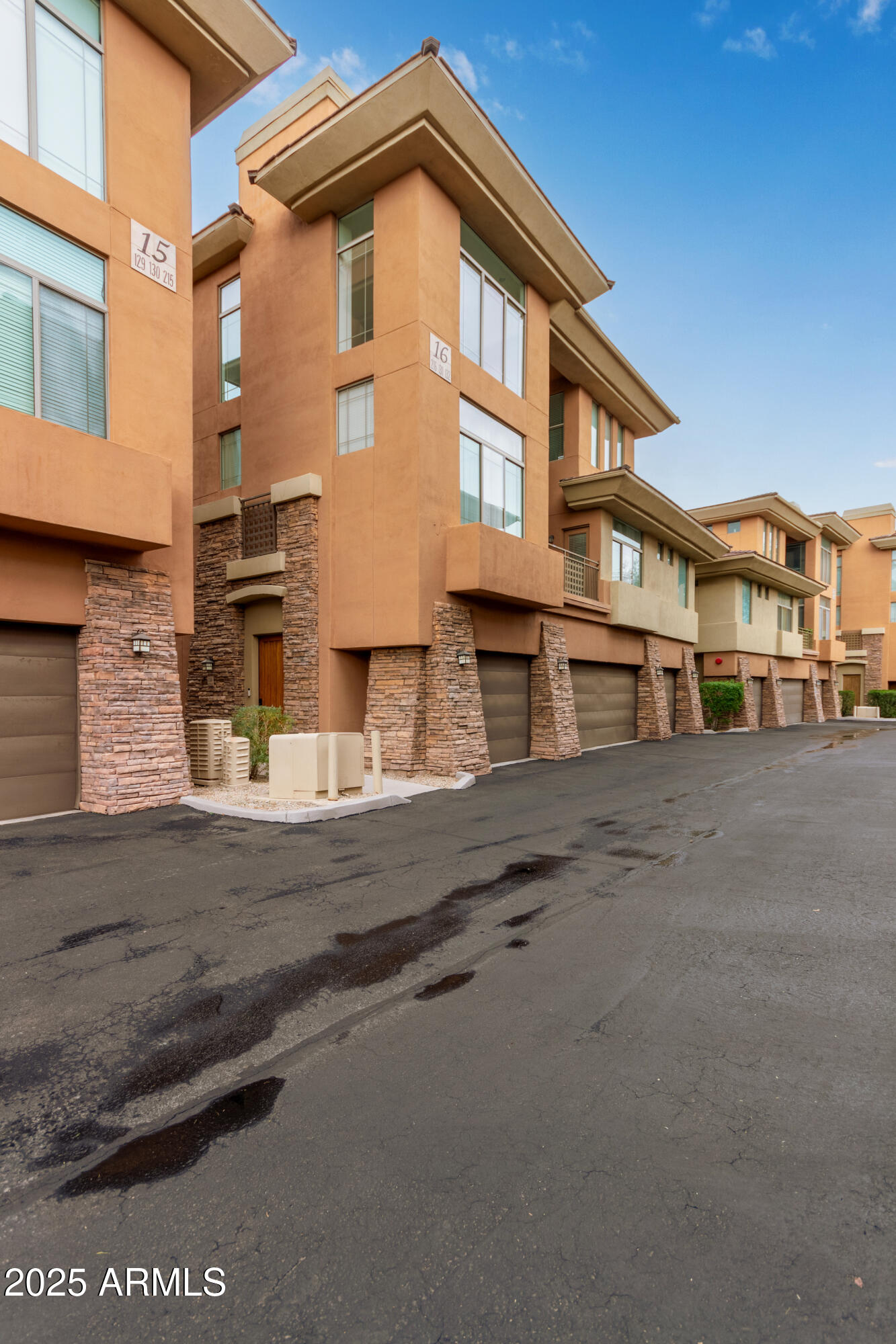 14450 N THOMPSON PEAK Parkway, 216